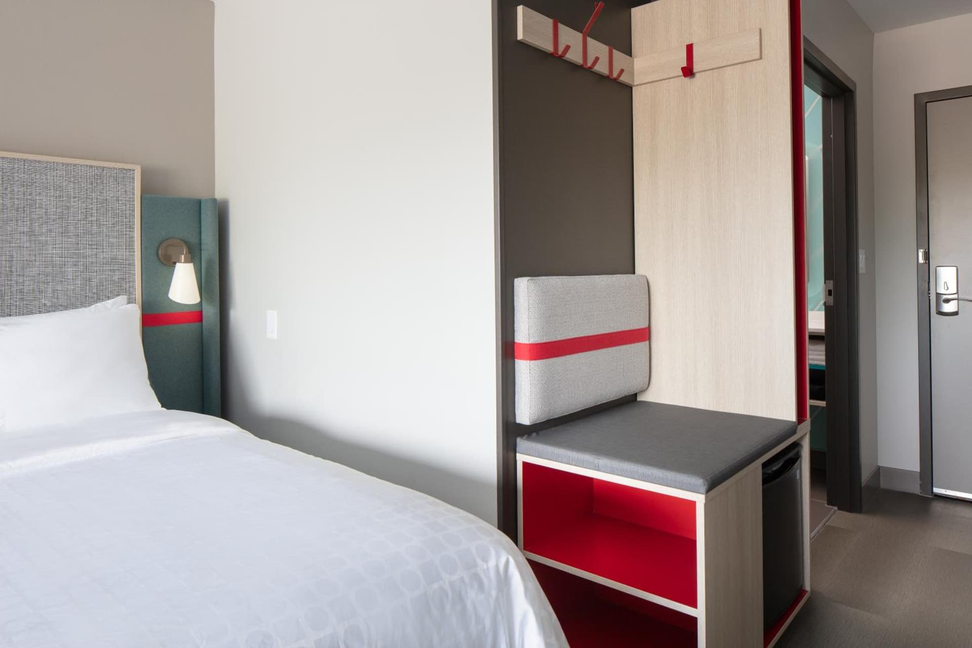 avid hotels - Madison - Monona by IHG gallery photo in Monona, WI — image 6