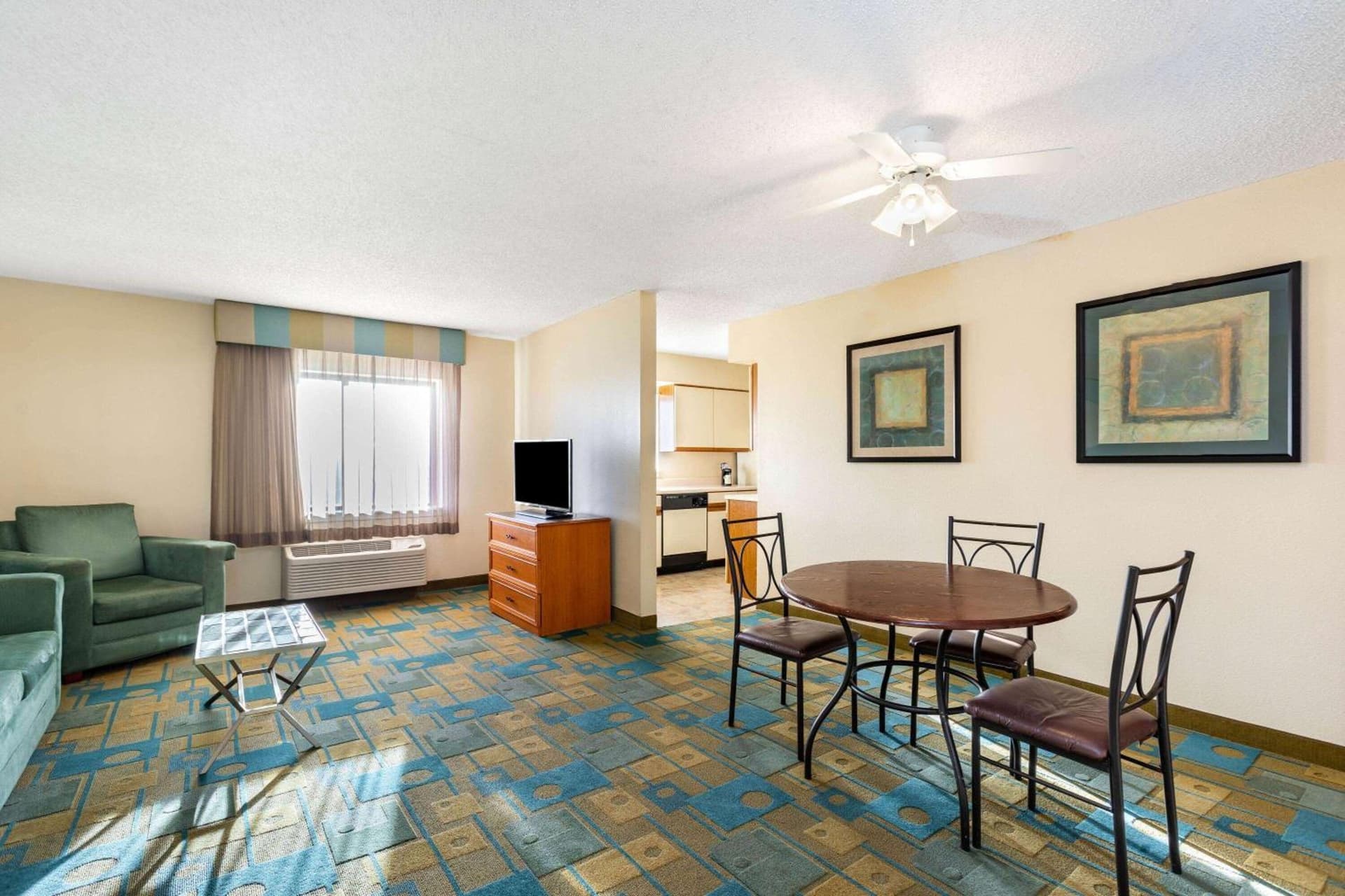 La Quinta by Wyndham El Paso East gallery photo in El Paso, TX — image 16
