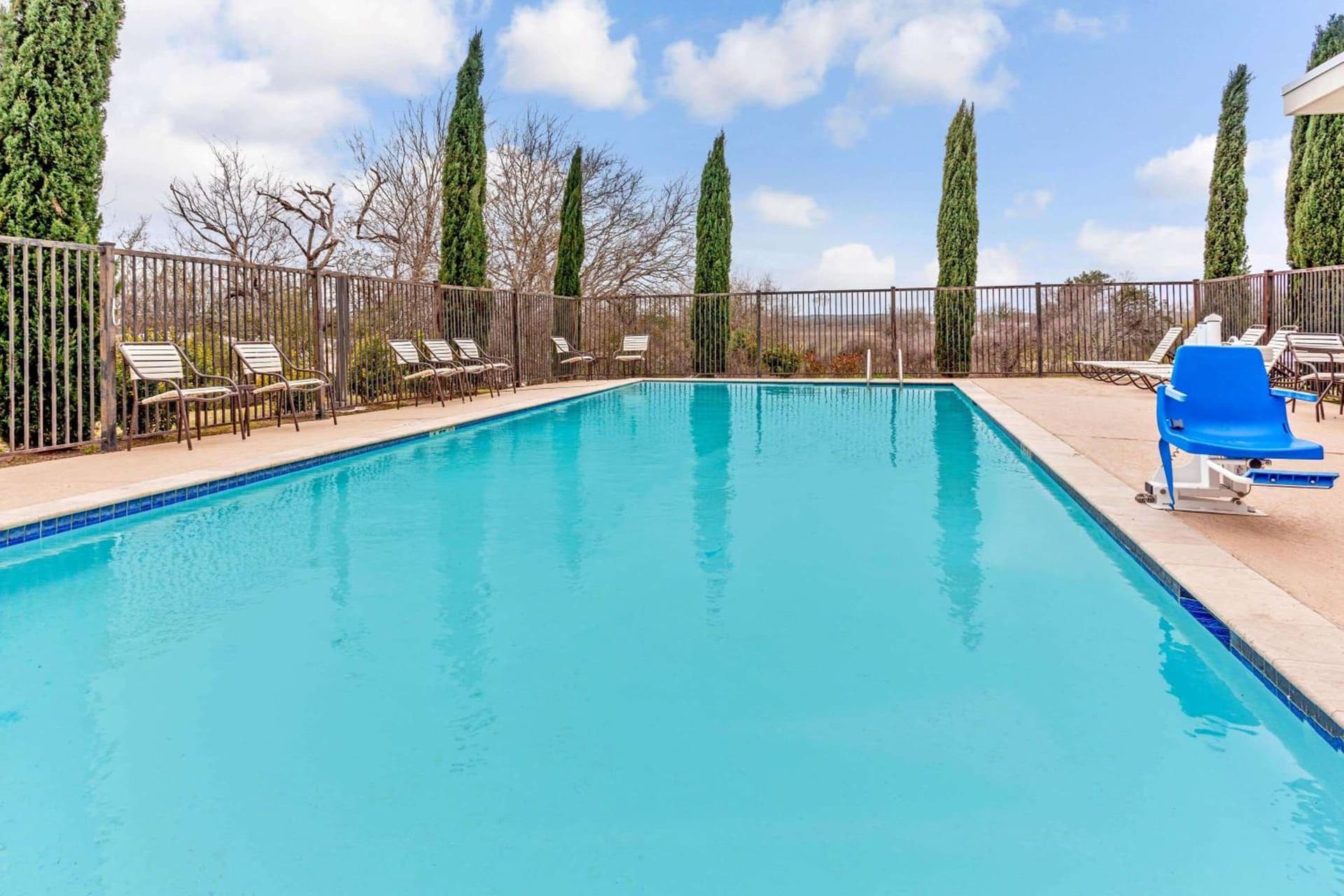 La Quinta by Wyndham Gonzales TX property views in Gonzales, TX — gallery photo 3