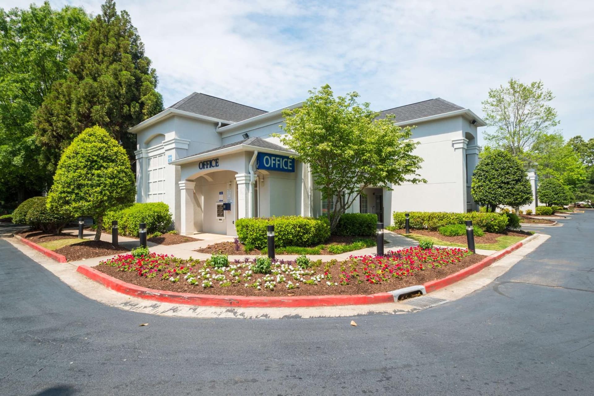 Motel 6 Duluth, Ga - Atlanta - Gwinnett Place interior in Duluth, GA — gallery photo 2