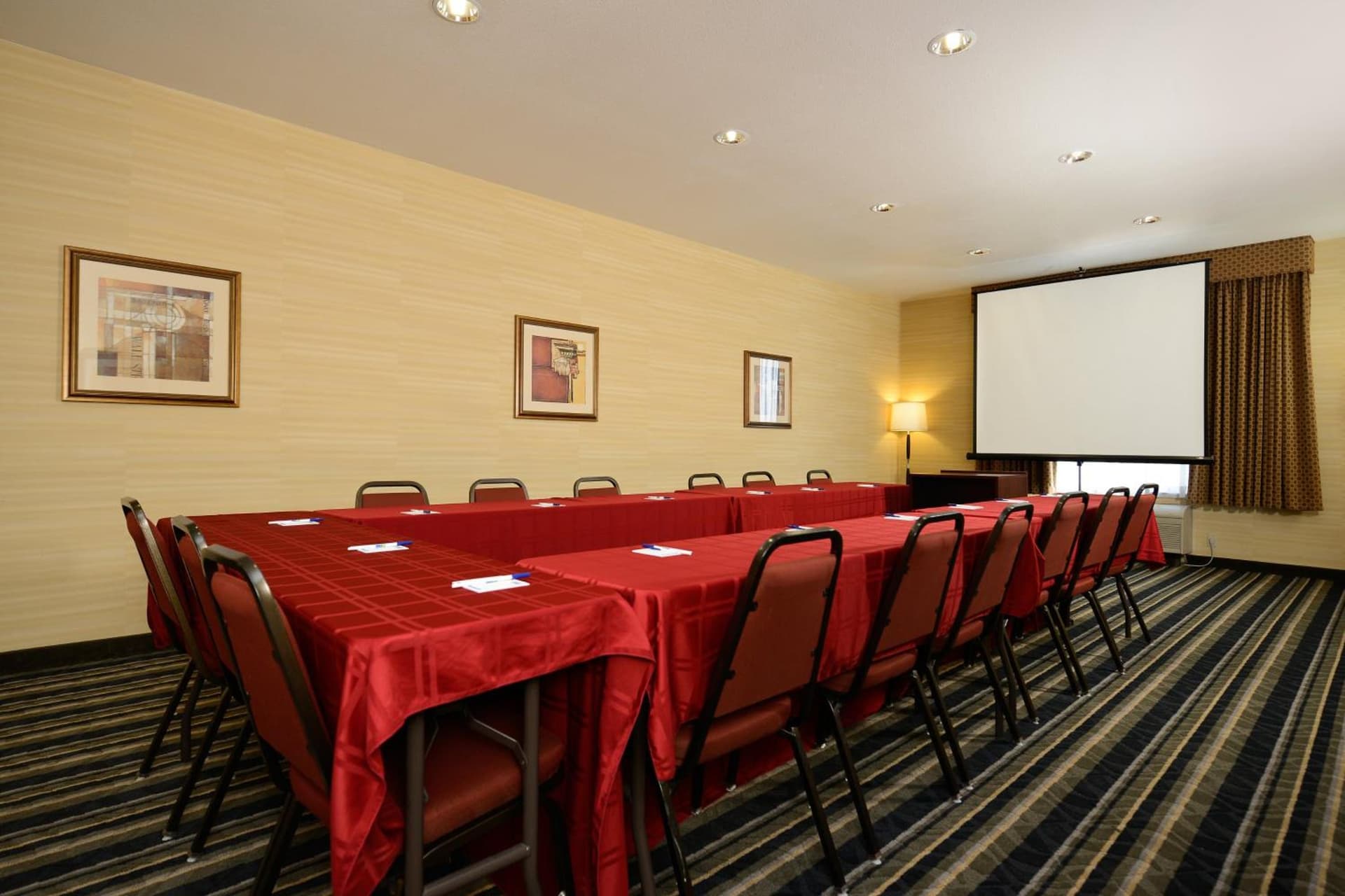 Holiday Inn Express Elk Grove West I-5 by IHG gallery photo in Elk Grove, CA — image 6
