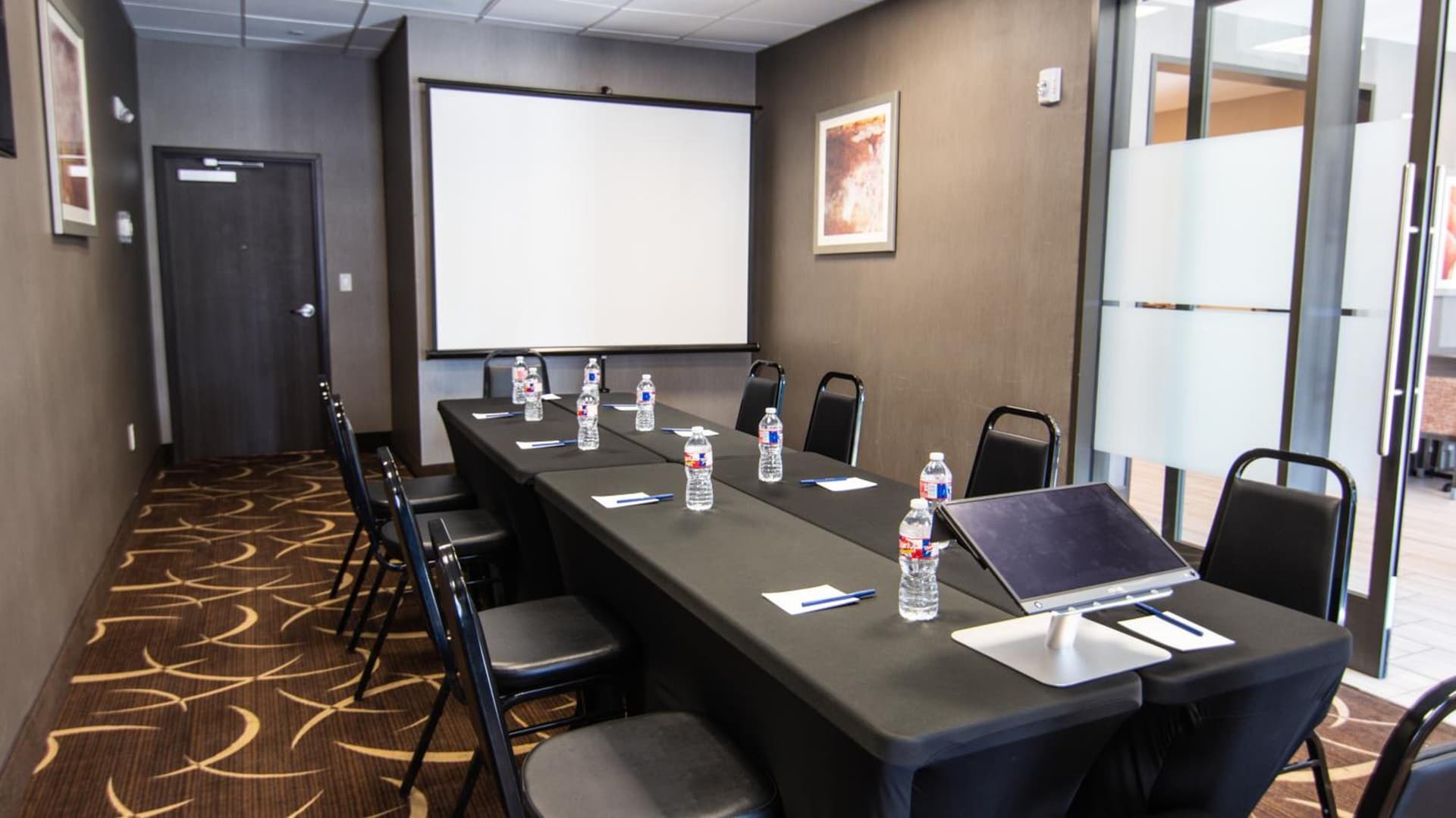Comfort Suites Near Sam Houston Race Park gallery photo in Houston, TX — image 16