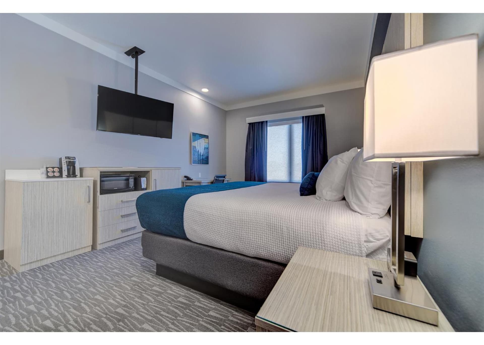 Hotel Peppertree Bend, BW Premier Collection gallery photo in Bend, OR — image 41