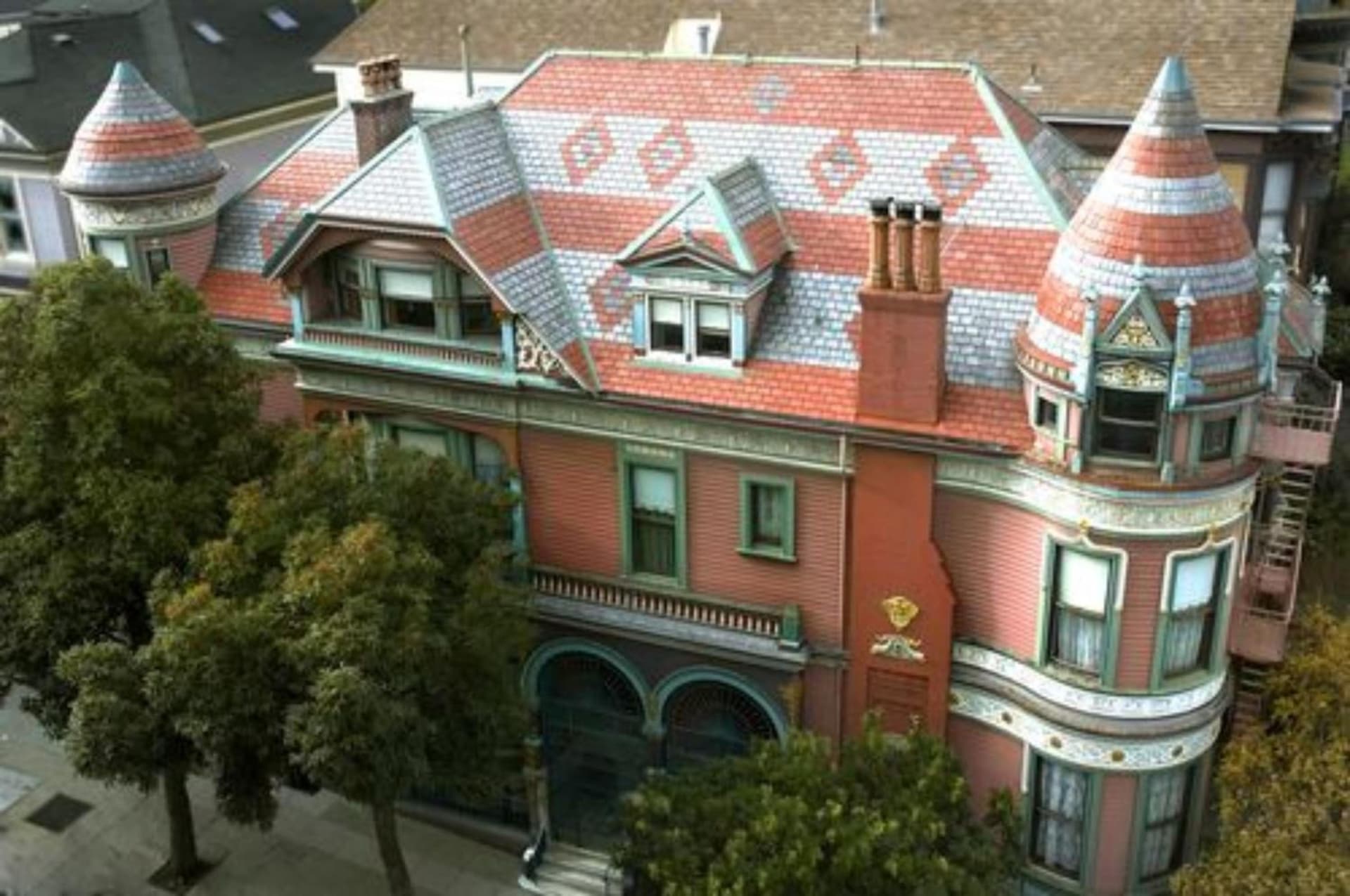 Chateau Tivoli Bed and Breakfast featured exterior or lobby in San Francisco, CA — similar hotel