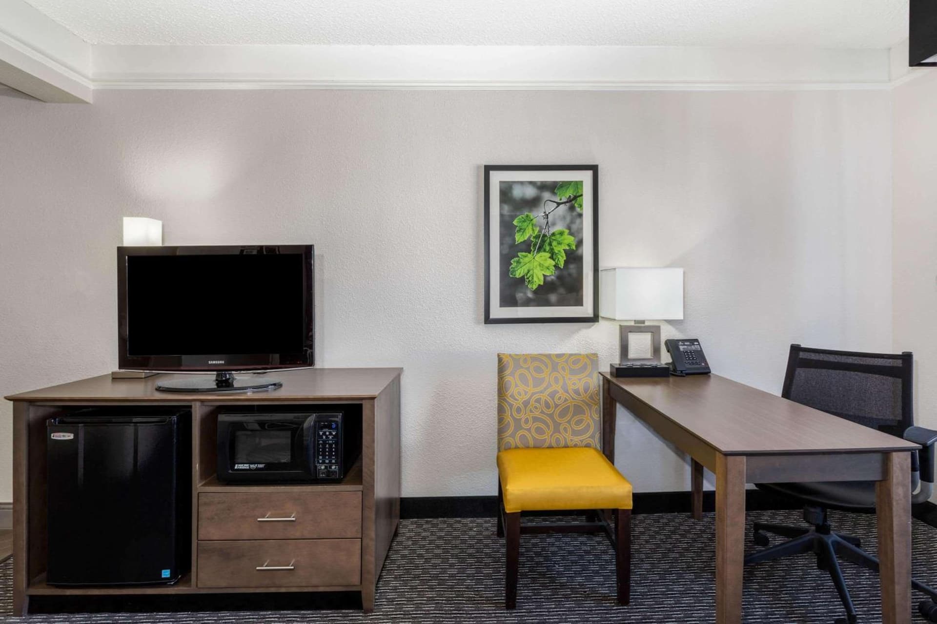 La Quinta by Wyndham Denver Boulder - Louisville interior in Louisville, CO — gallery photo 2