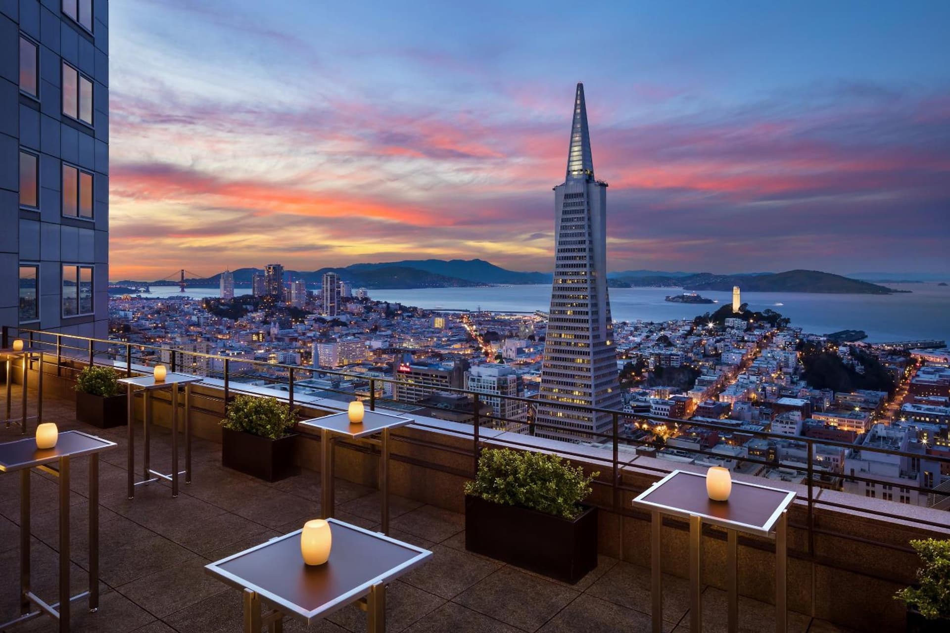 Four Seasons Hotel San Francisco at Embarcadero interior in San Francisco, CA — gallery photo 2