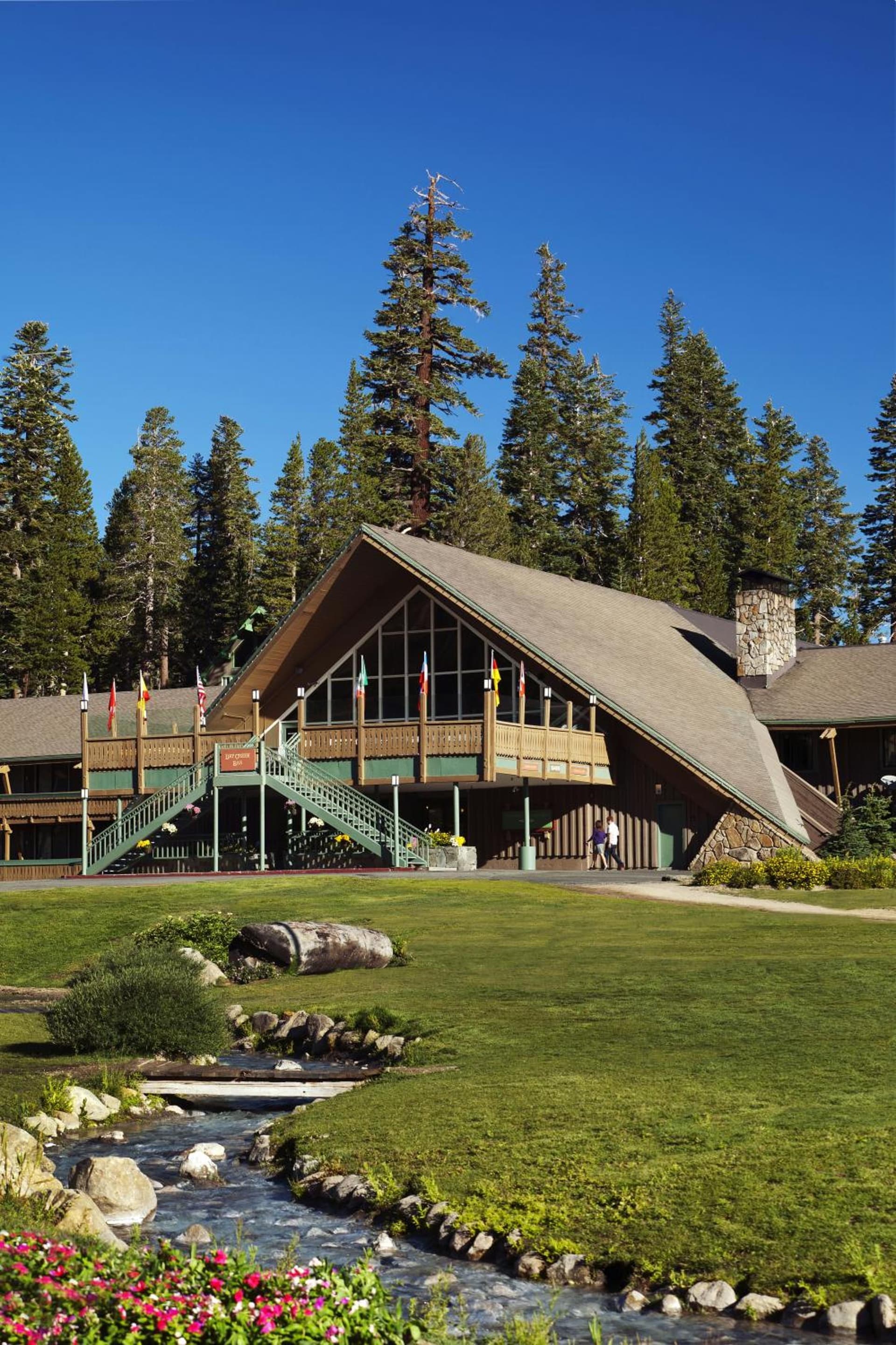 Mammoth Mountain Inn property views in Mammoth Lakes, CA — gallery photo 3