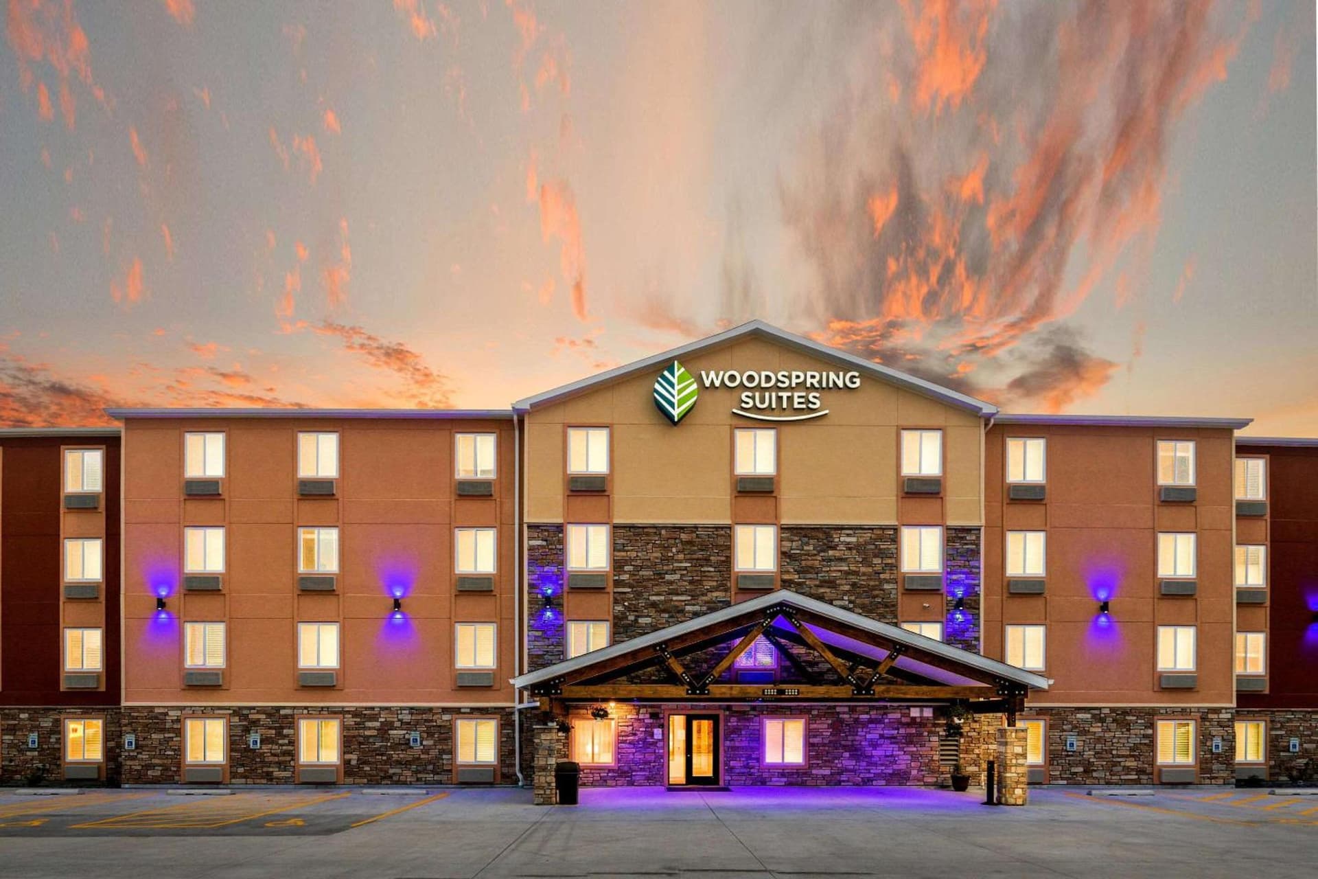 WoodSpring Suites Davenport Quad Cities featured exterior or lobby in Davenport, IA — similar hotel