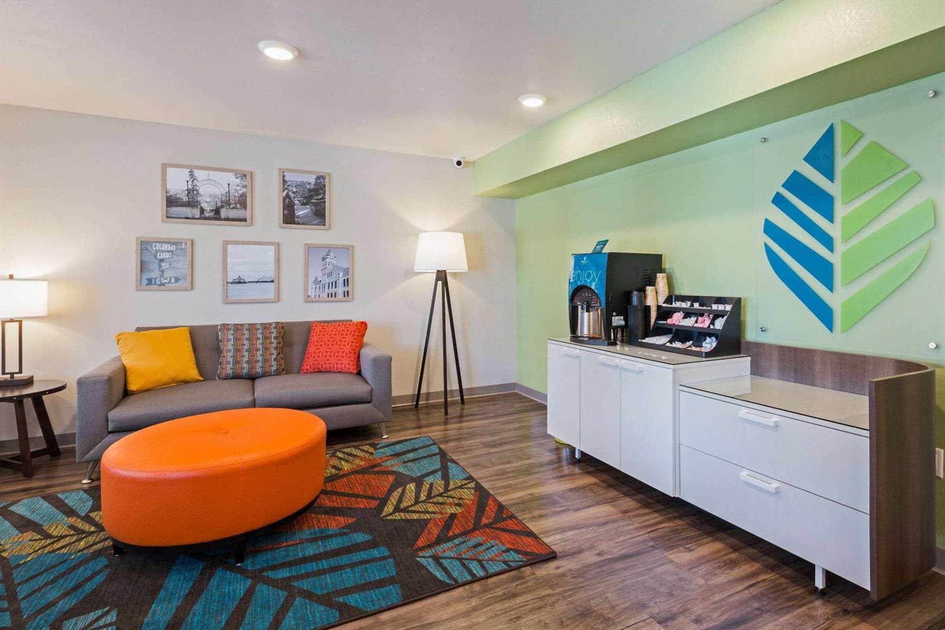 WoodSpring Suites Davenport Quad Cities gallery photo in Davenport, IA — image 13
