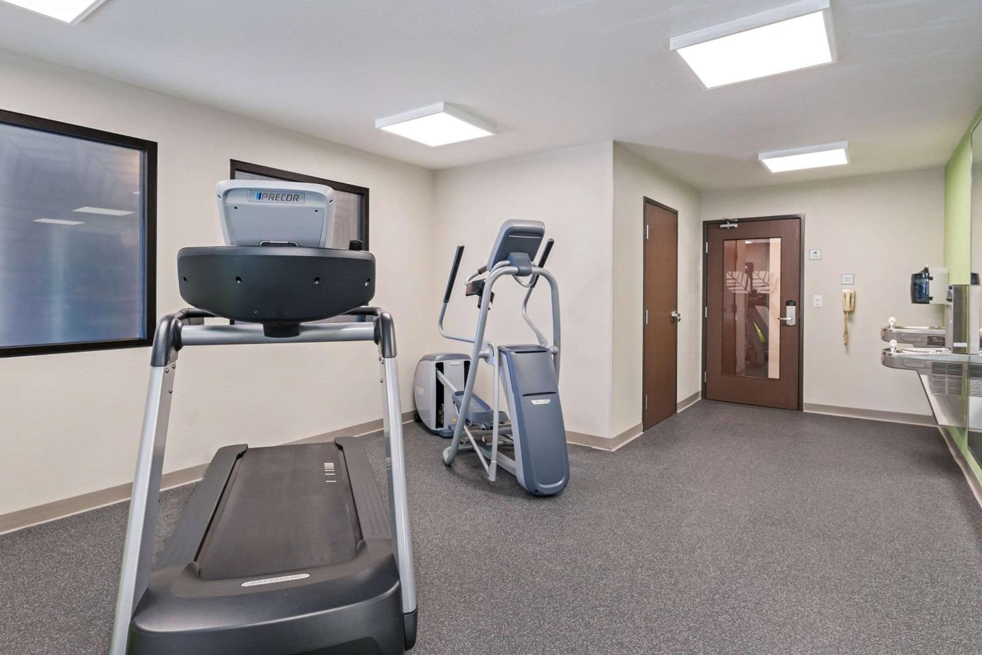 WoodSpring Suites Davenport Quad Cities gallery photo in Davenport, IA — image 12