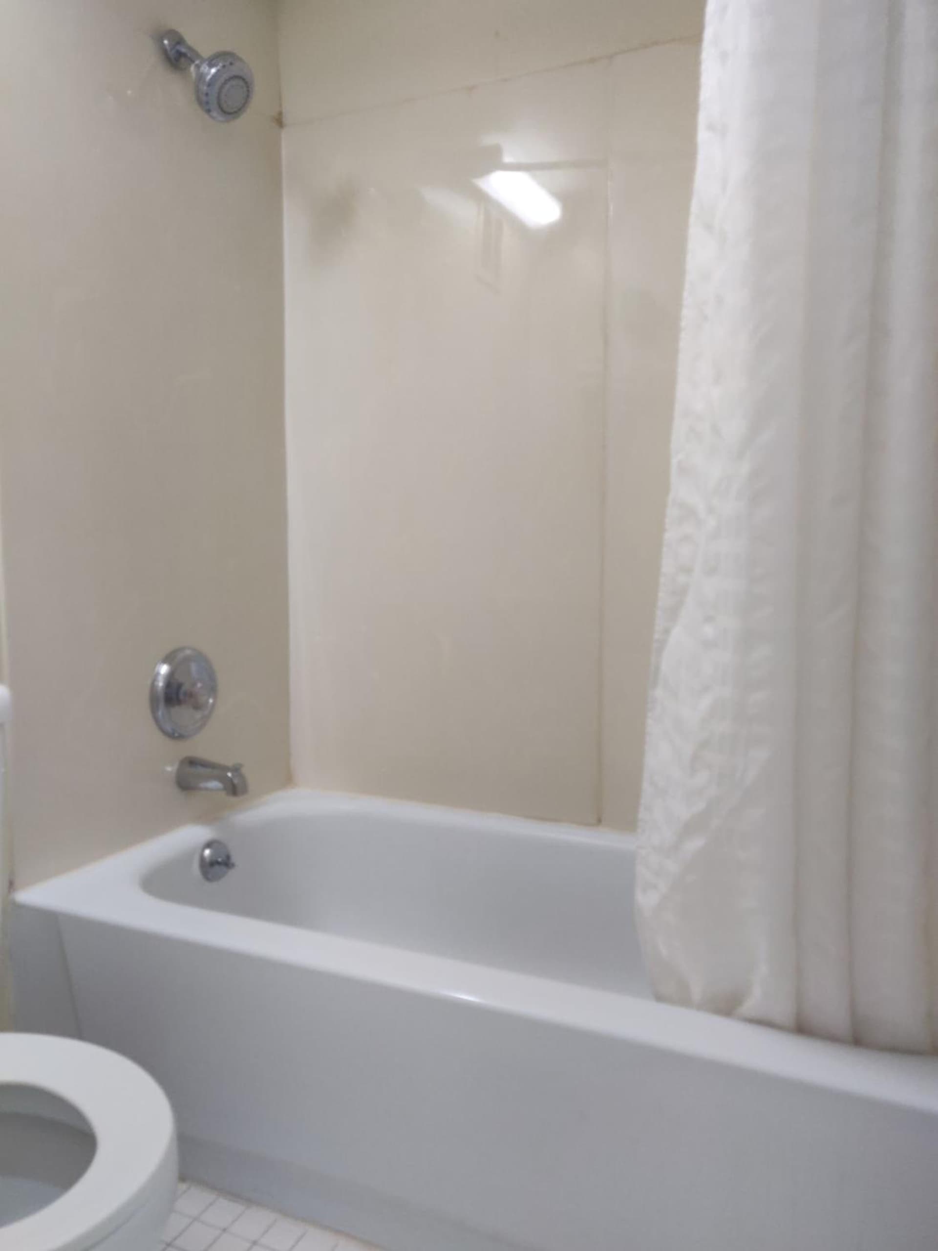 Sprucewood Inn gallery photo in Elyria, OH — image 10