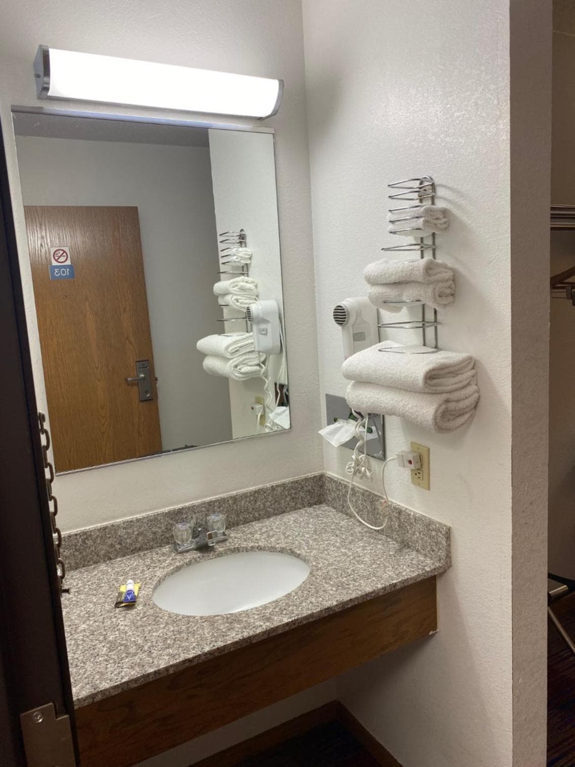Americas Best Value Inn Champaign interior in Champaign, IL — gallery photo 2