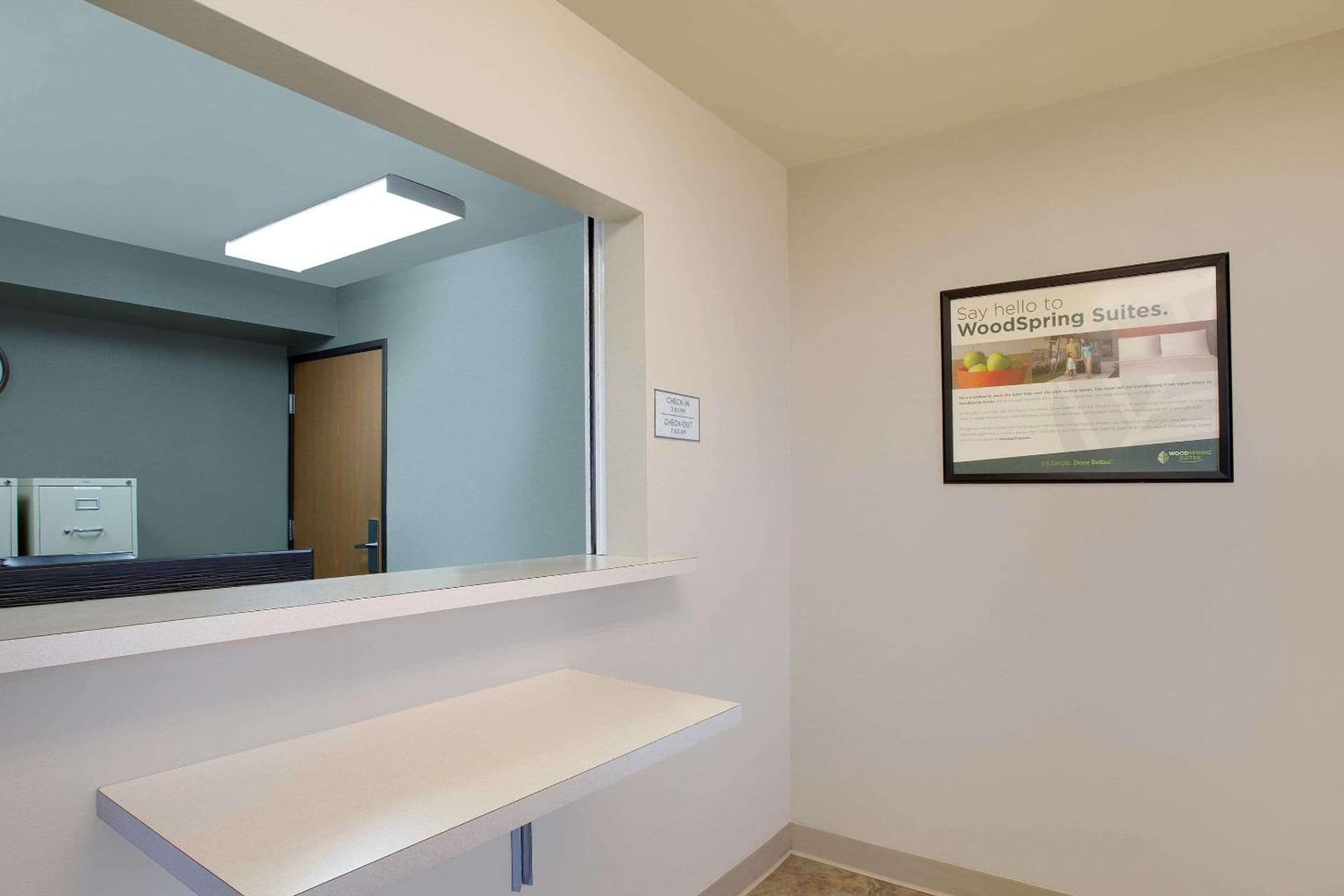 WoodSpring Suites Baton Rouge Airline Highway property views in Baton Rouge, LA — gallery photo 3