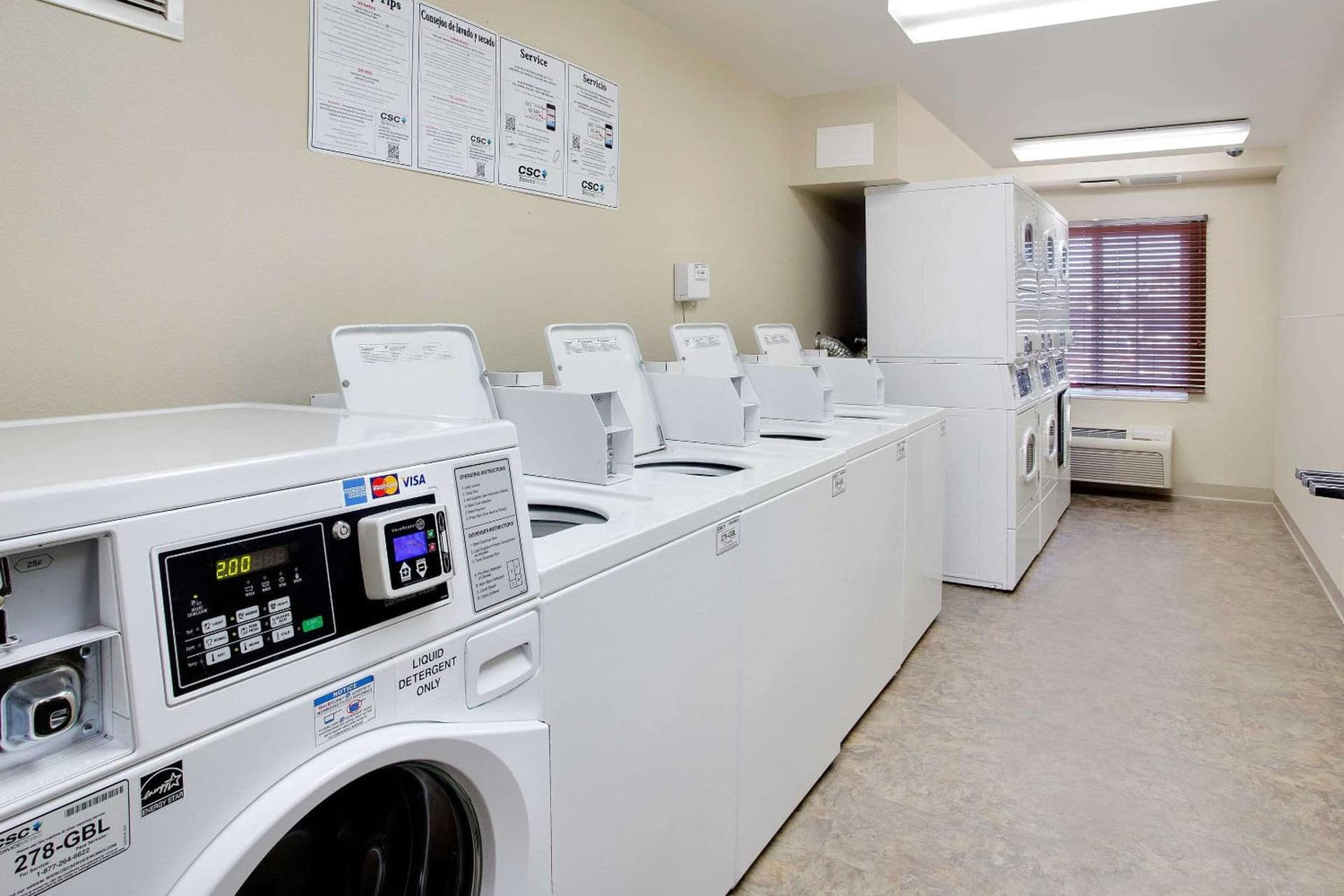 WoodSpring Suites Baton Rouge Airline Highway property views in Baton Rouge, LA — gallery photo 3