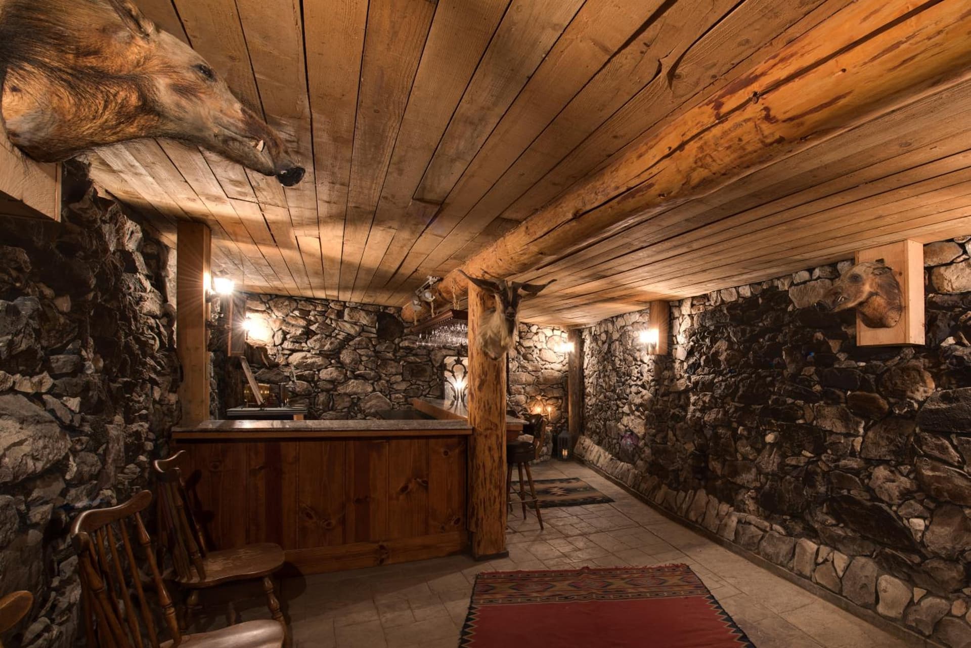 The Davies Family Inn gallery photo in Placerville, CA — image 23