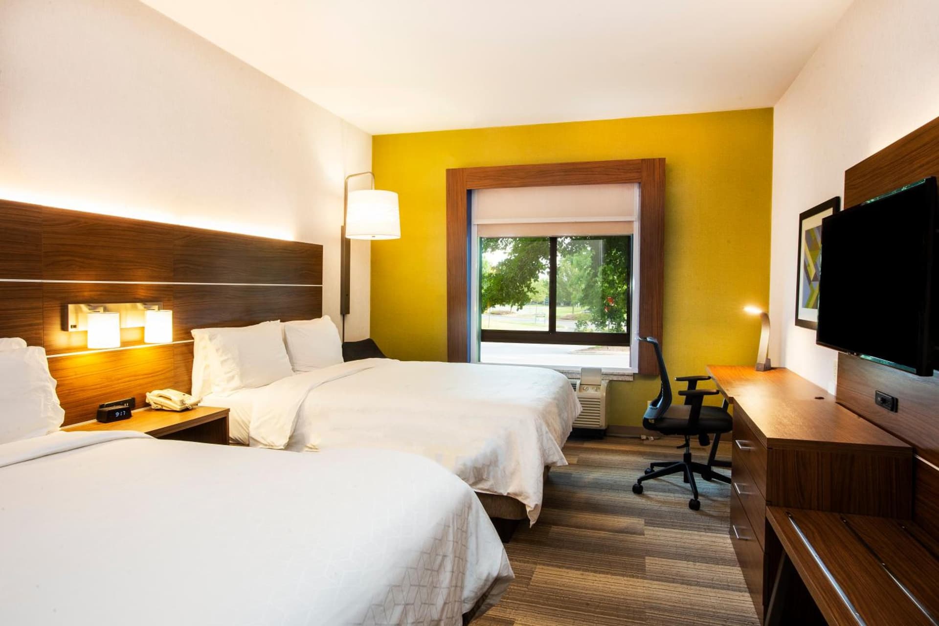 Holiday Inn Express & Suites Bethlehem Airport-Allentown Area gallery photo in Bethlehem, PA — image 43
