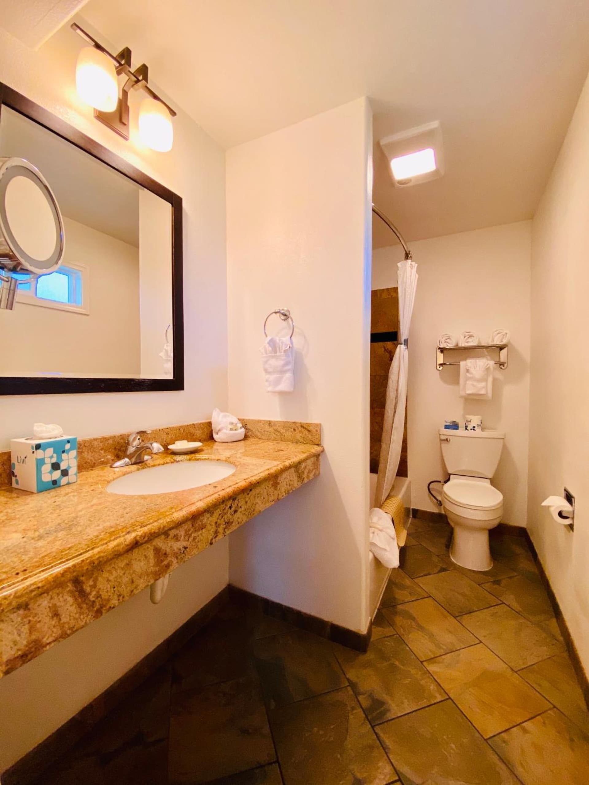 Monterey Bay Lodge gallery photo in Monterey, CA — image 41