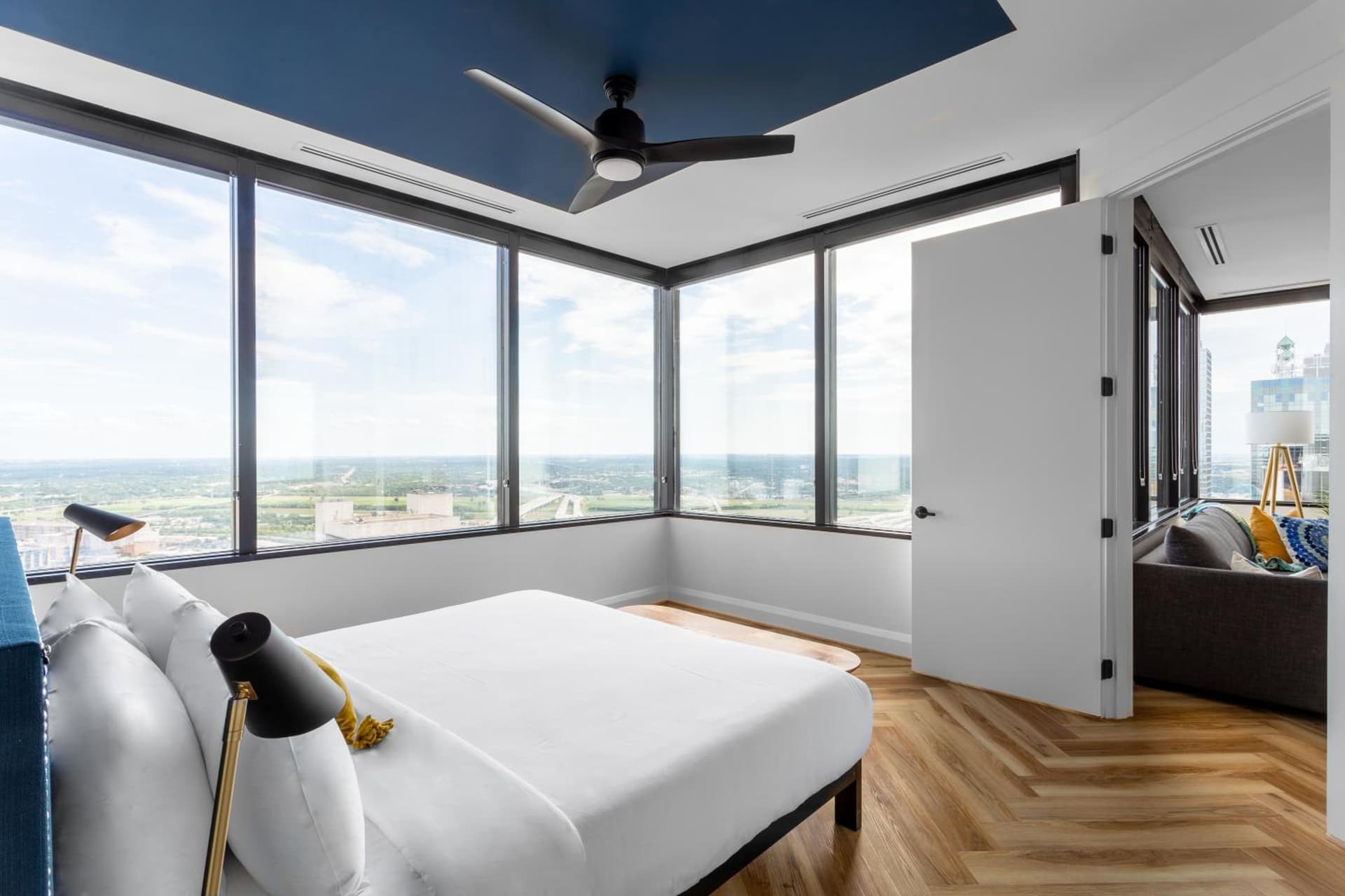 Mint House Dallas Downtown By Kasa gallery photo in Dallas, TX — image 30