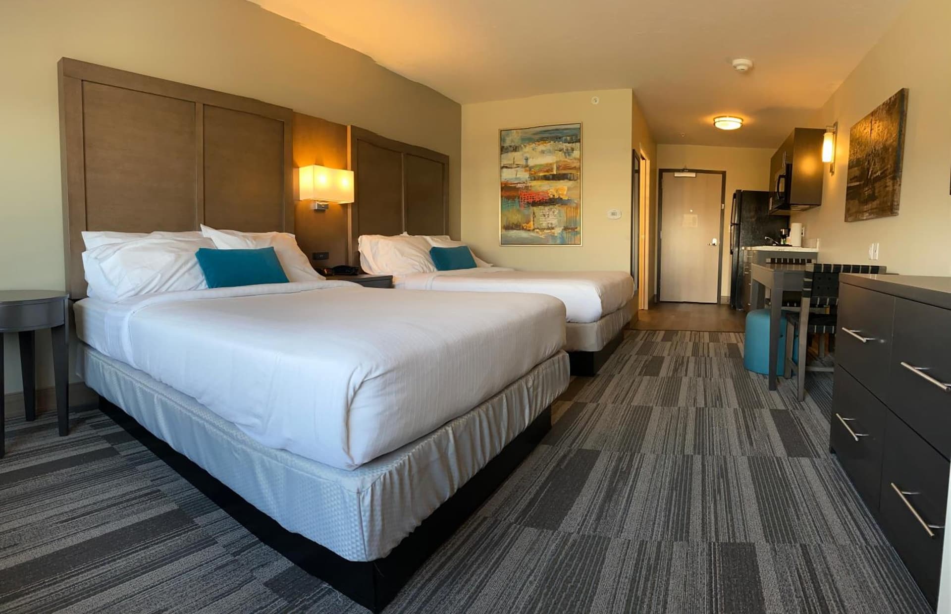 Simple Suites Boise Airport interior in Boise, ID — gallery photo 2