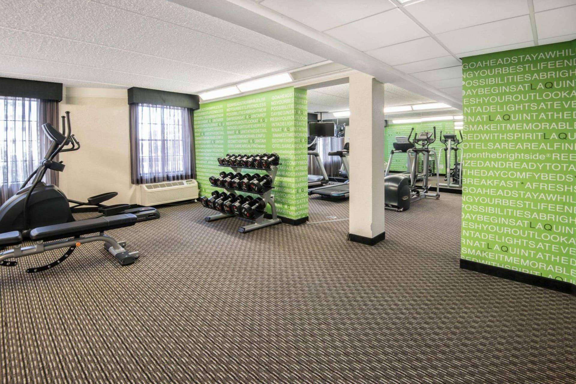 La Quinta Inn & Suites by Wyndham San Antonio Riverwalk gallery photo in San Antonio, TX — image 22