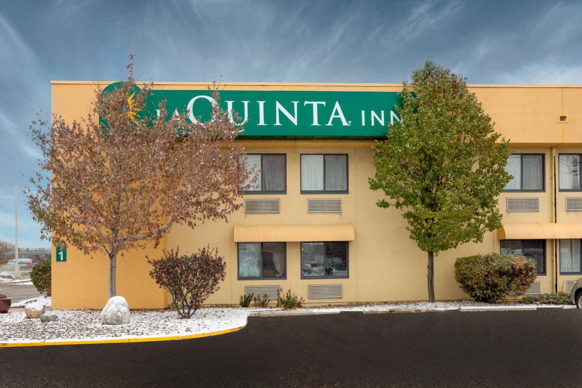 La Quinta Inn by Wyndham Minneapolis Airport Bloomington featured exterior or lobby in Bloomington, MN — similar hotel