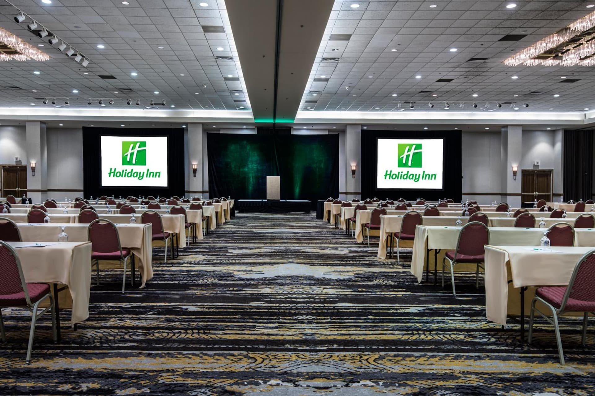 Holiday Inn Springdale-Fayetteville Area by IHG interior in Springdale, AR — gallery photo 2