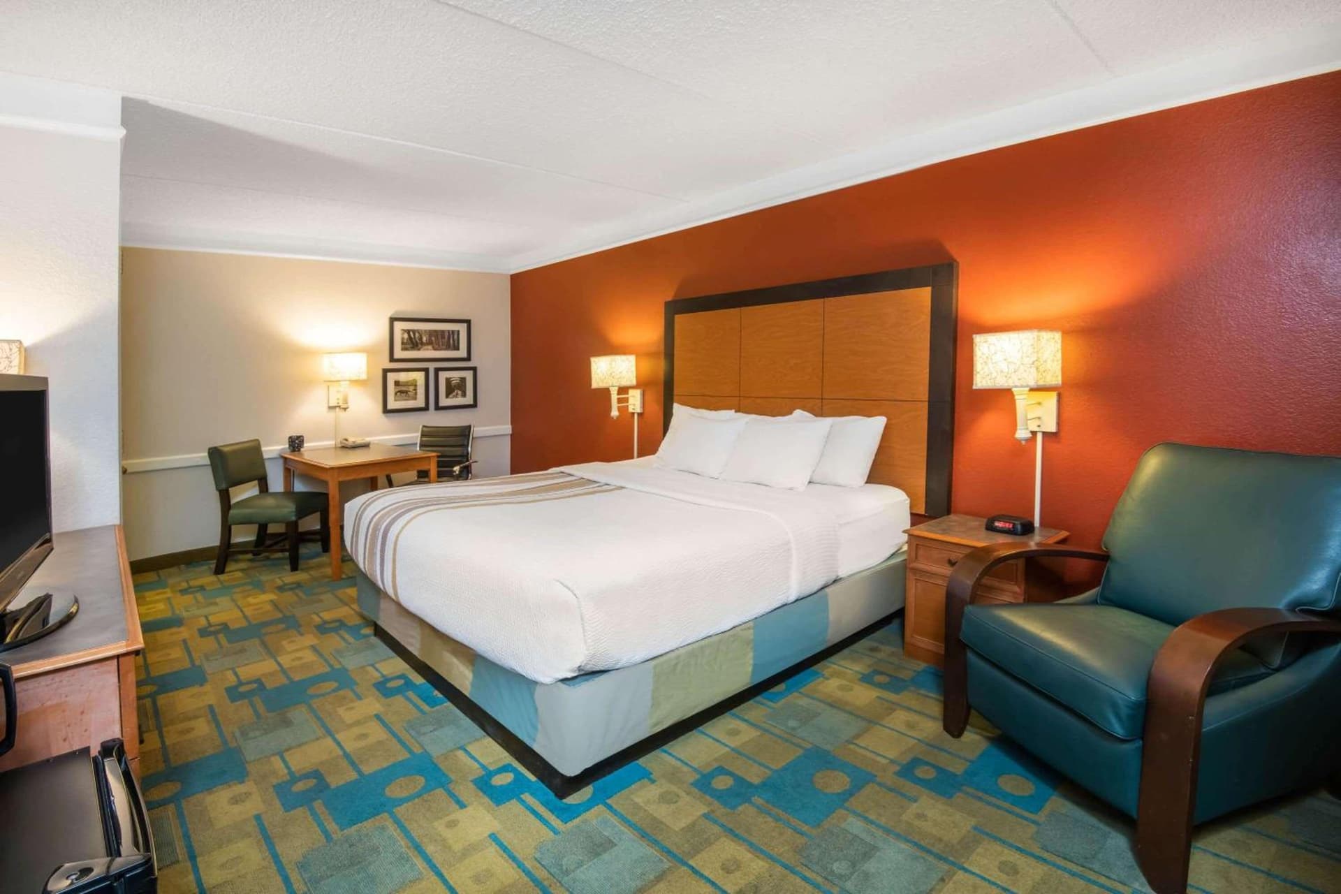 La Quinta Inn by Wyndham Colorado Springs Garden of the Gods gallery photo in Colorado Springs, CO — image 7
