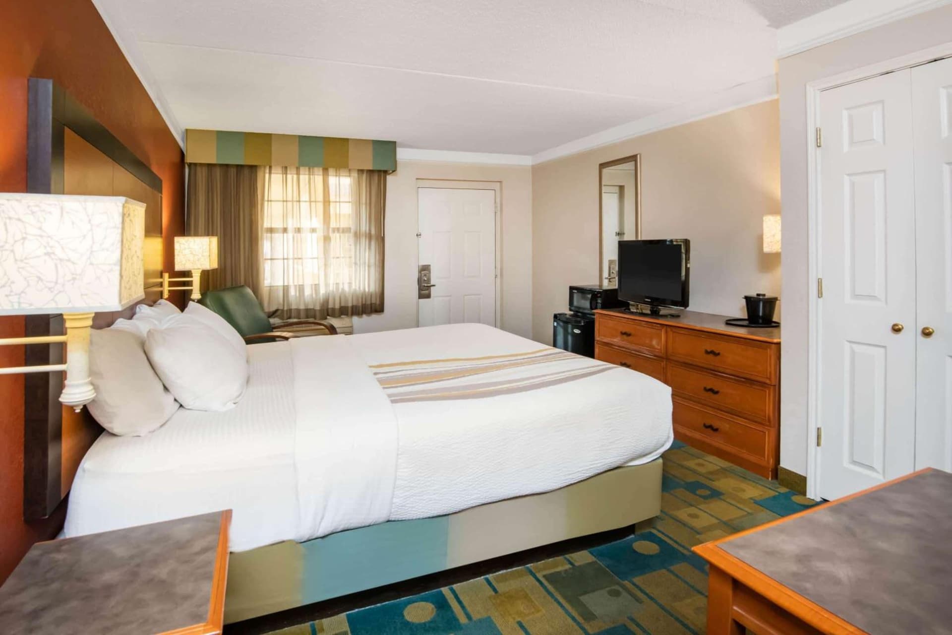 La Quinta Inn by Wyndham Colorado Springs Garden of the Gods gallery photo in Colorado Springs, CO — image 21