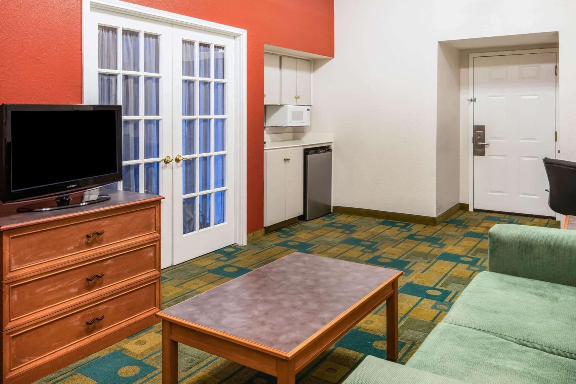 La Quinta Inn by Wyndham Colorado Springs Garden of the Gods gallery photo in Colorado Springs, CO — image 13