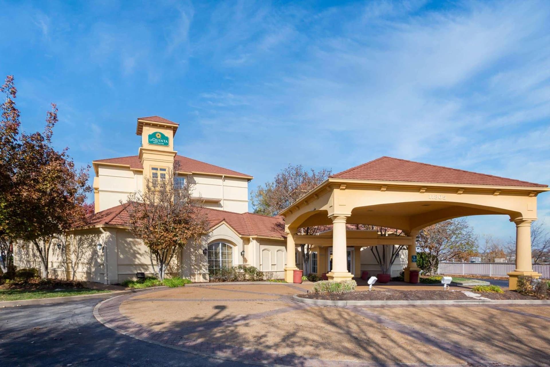 La Quinta by Wyndham St. Louis Westport gallery photo in Saint Louis, MO — image 7