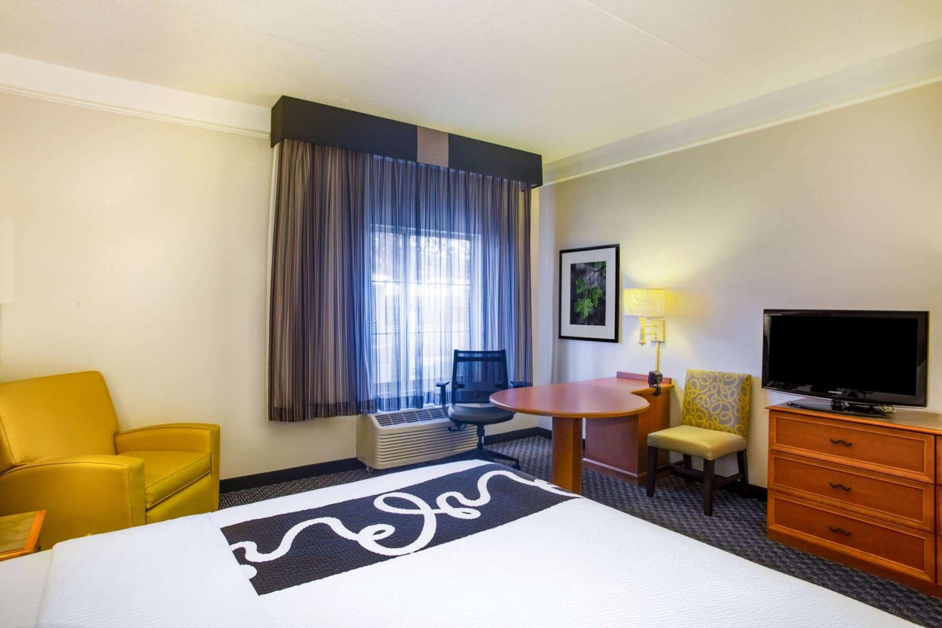 La Quinta by Wyndham St. Louis Westport gallery photo in Saint Louis, MO — image 33