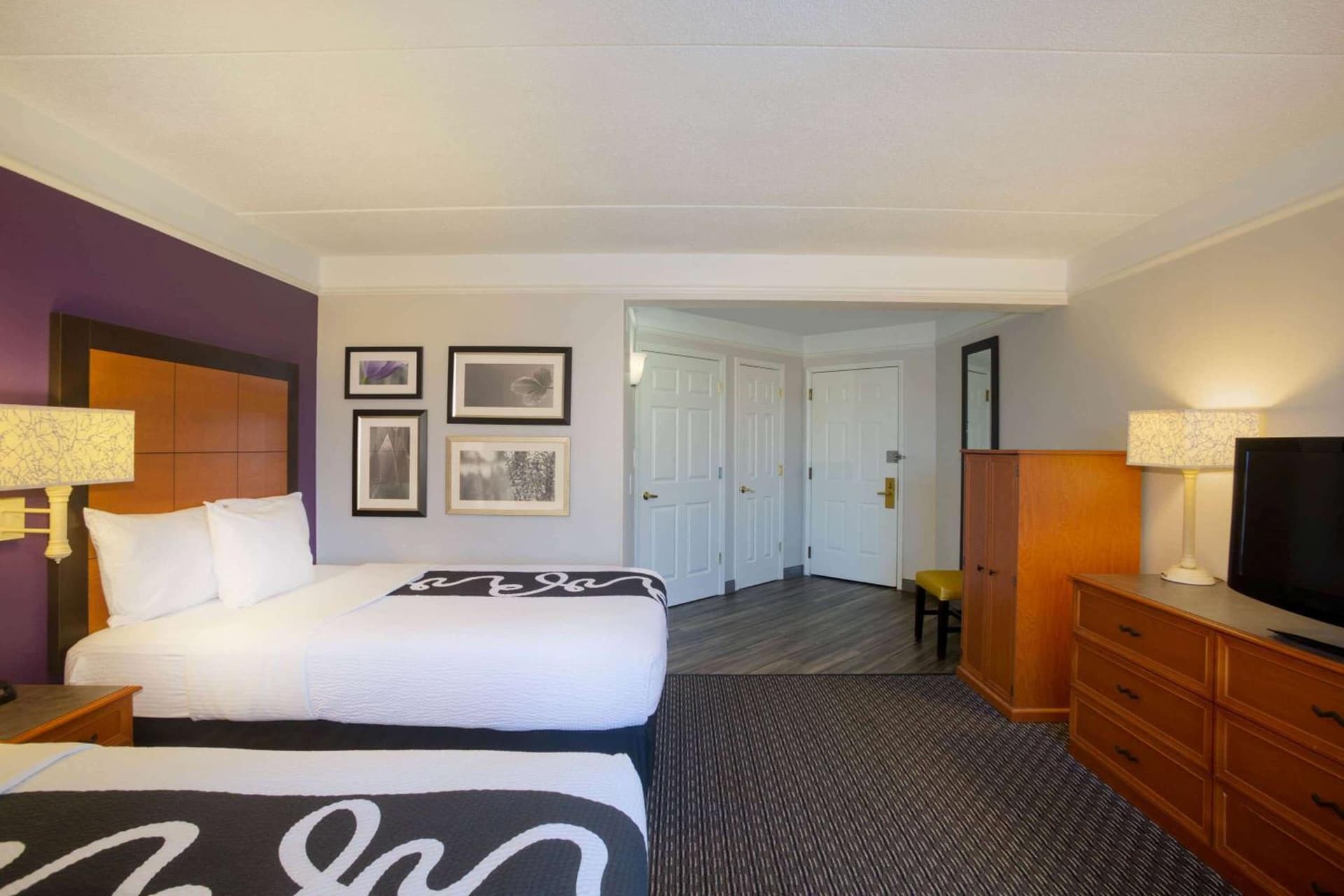 La Quinta by Wyndham St. Louis Westport gallery photo in Saint Louis, MO — image 45