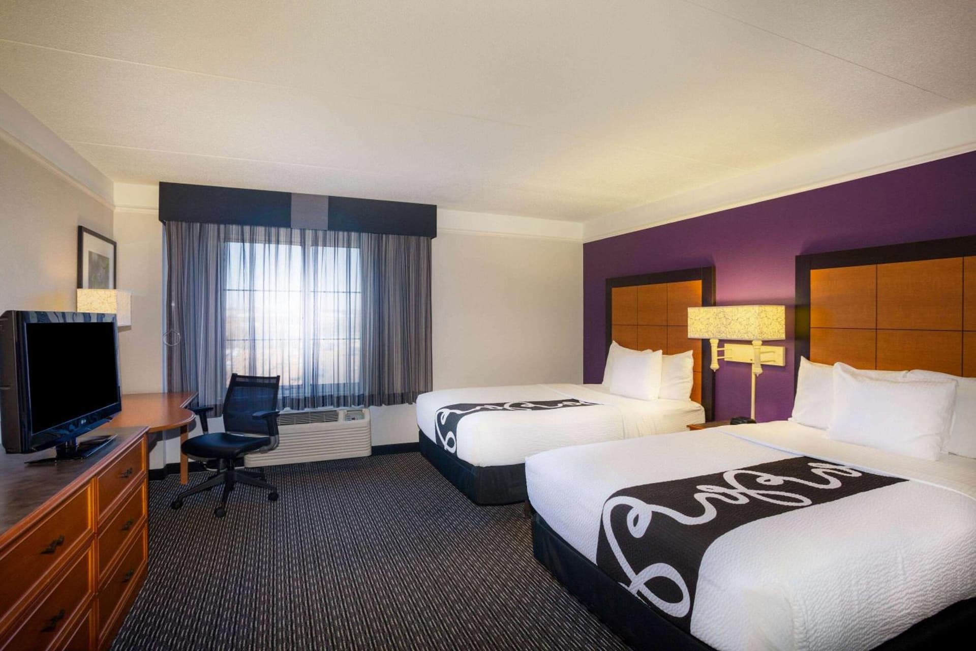 La Quinta by Wyndham St. Louis Westport gallery photo in Saint Louis, MO — image 48