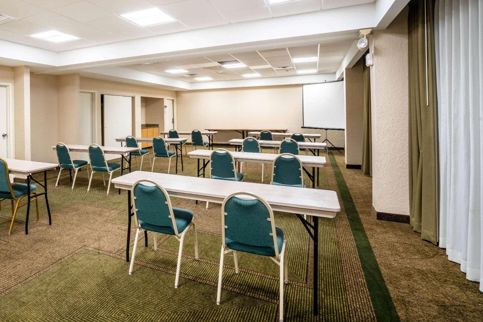 La Quinta by Wyndham Nashville Airport/Opryland gallery photo in Nashville, TN — image 23