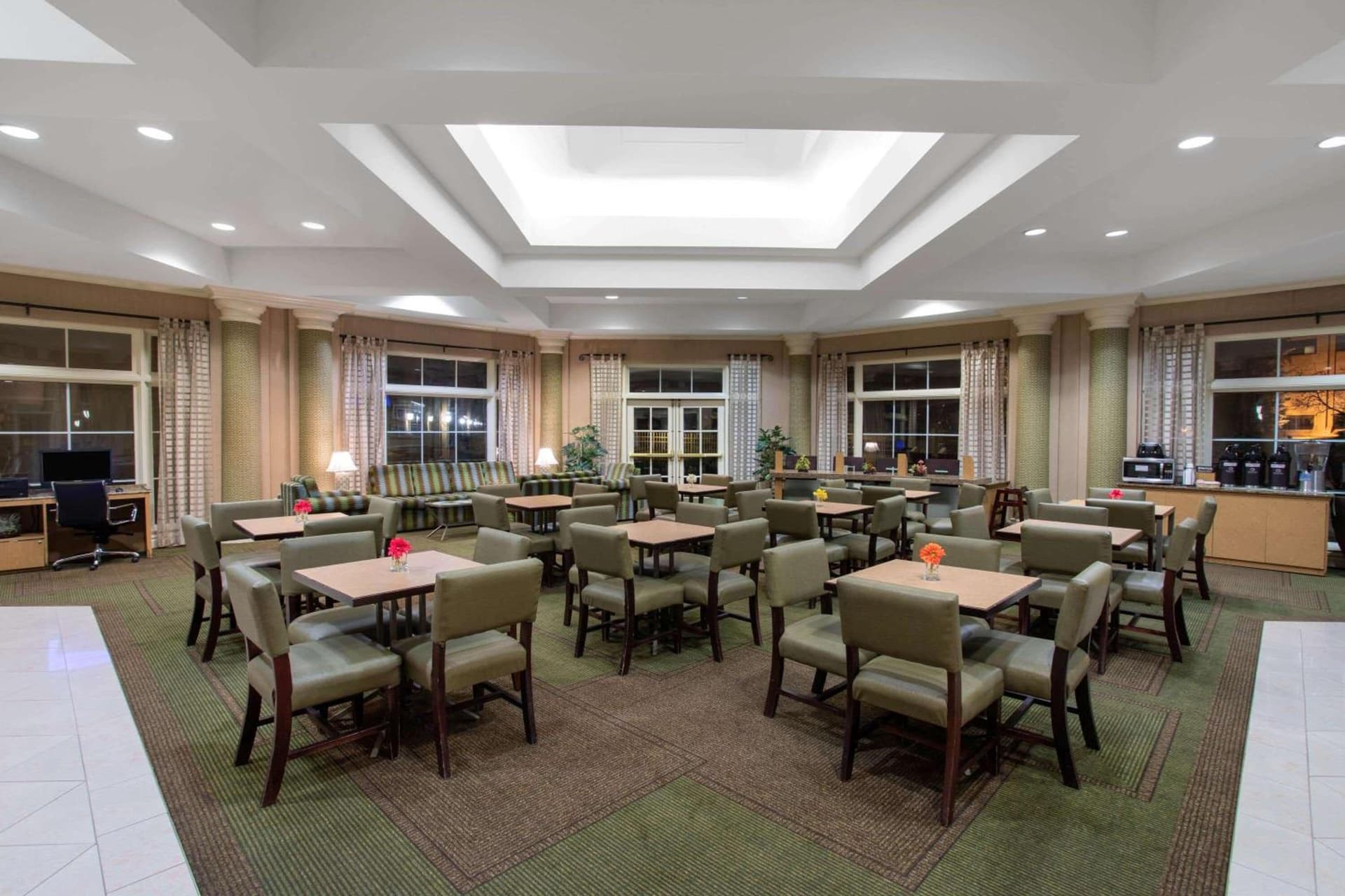 La Quinta by Wyndham Denver Southwest Lakewood gallery photo in Lakewood, CO — image 6