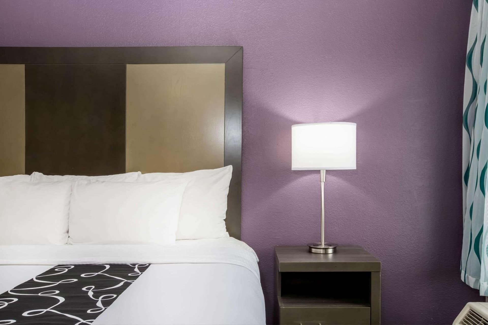 La Quinta Inn by Wyndham Davenport & Conference Center gallery photo in Davenport, IA — image 28