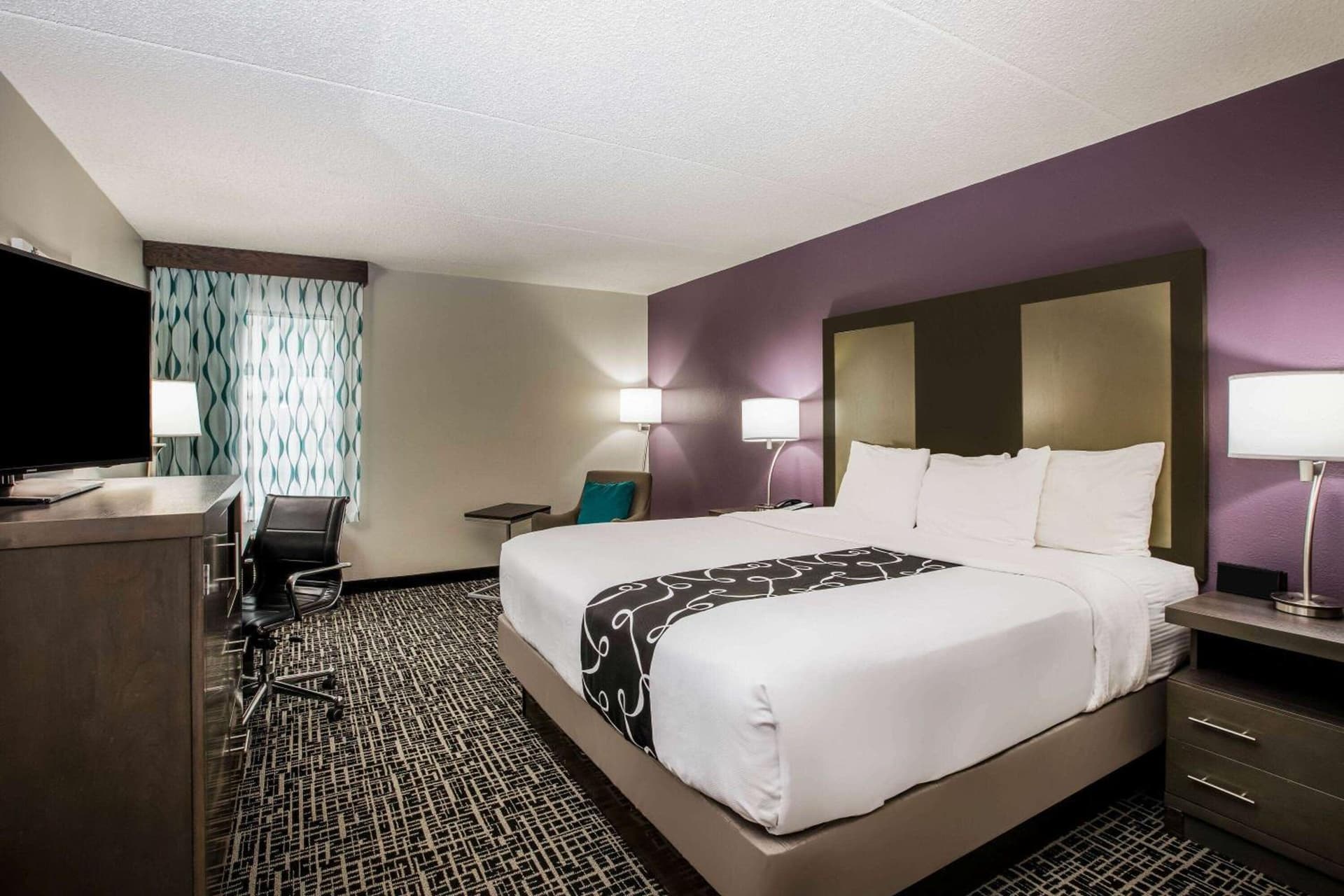 La Quinta Inn by Wyndham Davenport & Conference Center gallery photo in Davenport, IA — image 58