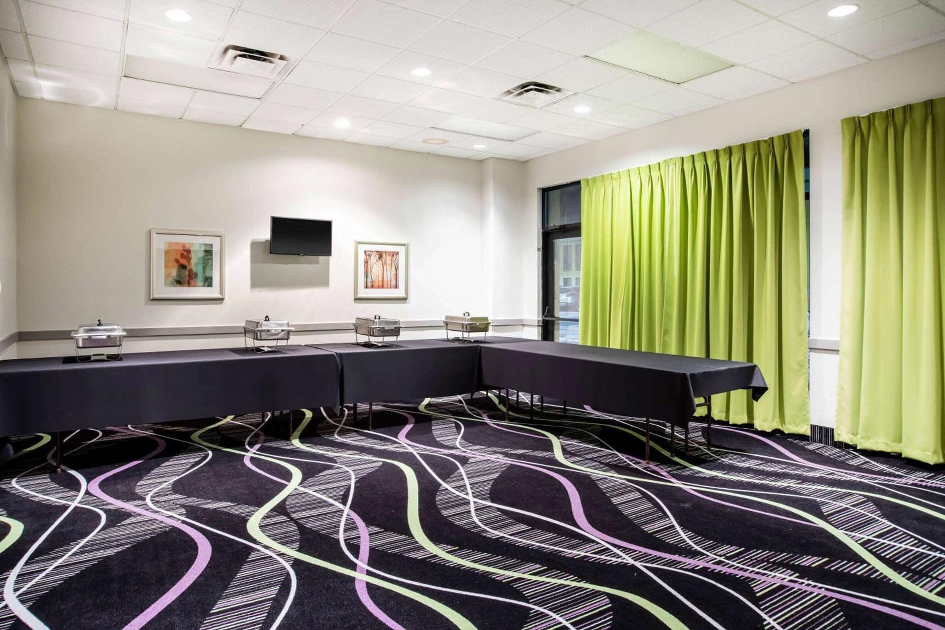 La Quinta Inn by Wyndham Davenport & Conference Center gallery photo in Davenport, IA — image 11