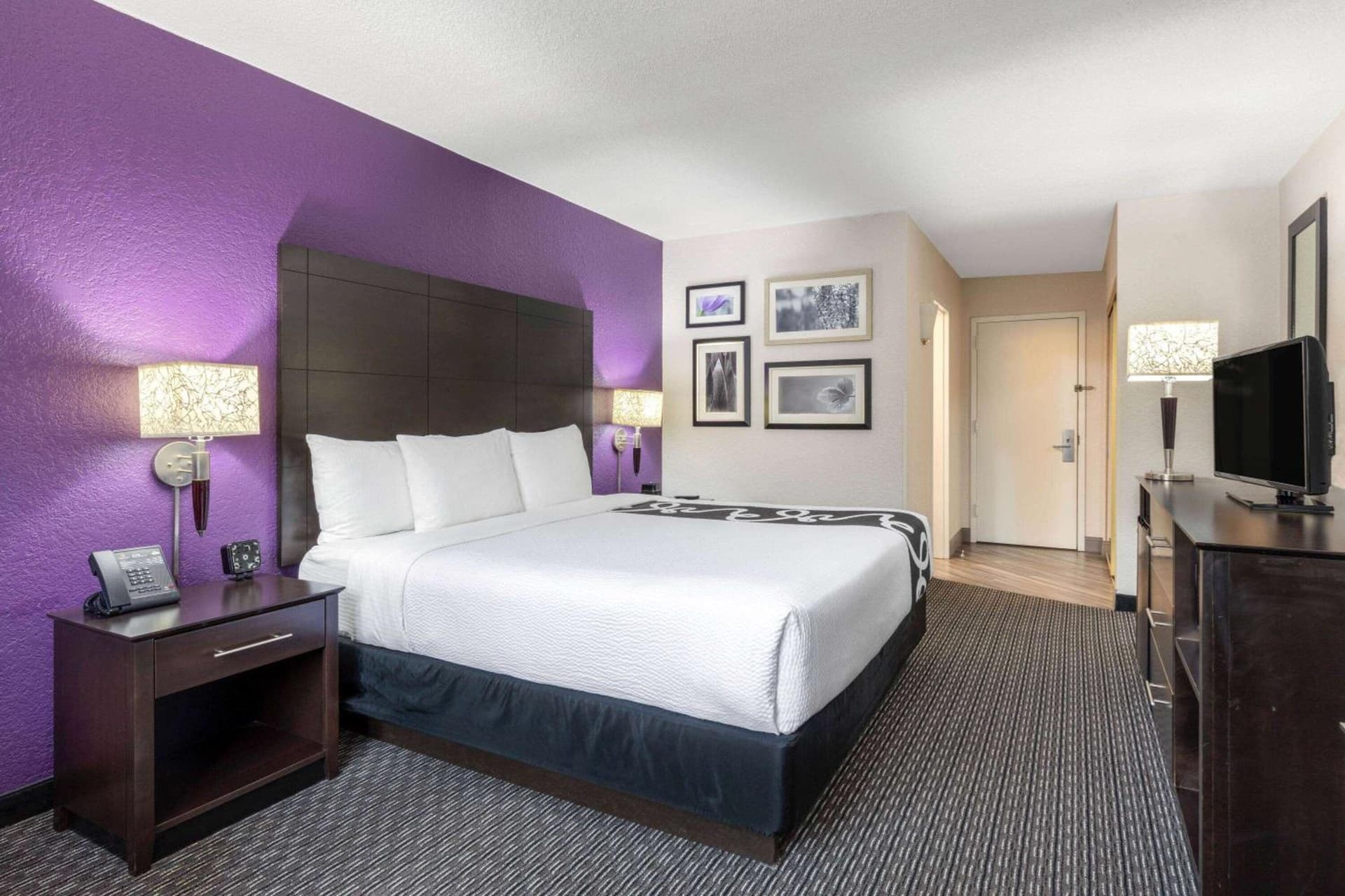 La Quinta by Wyndham Clifton/Rutherford gallery photo in Clifton, NJ — image 35