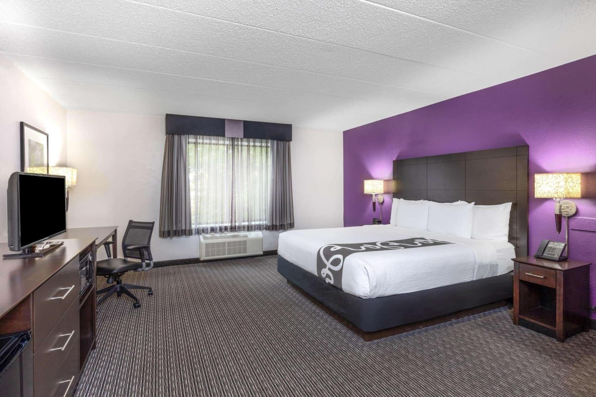 La Quinta by Wyndham Clifton/Rutherford gallery photo in Clifton, NJ — image 33