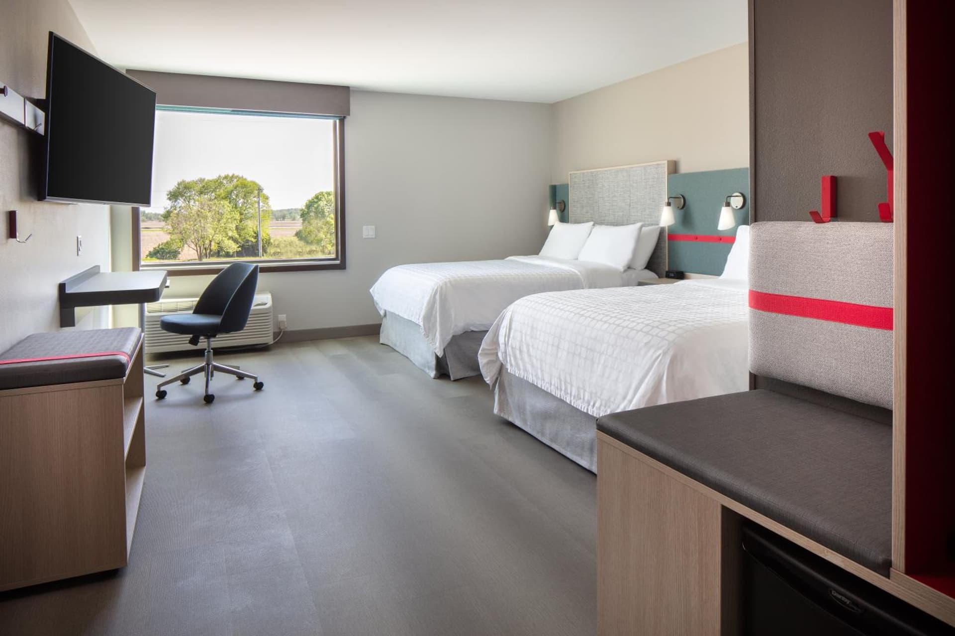 avid hotels - Madison - Monona by IHG property views in Monona, WI — gallery photo 3