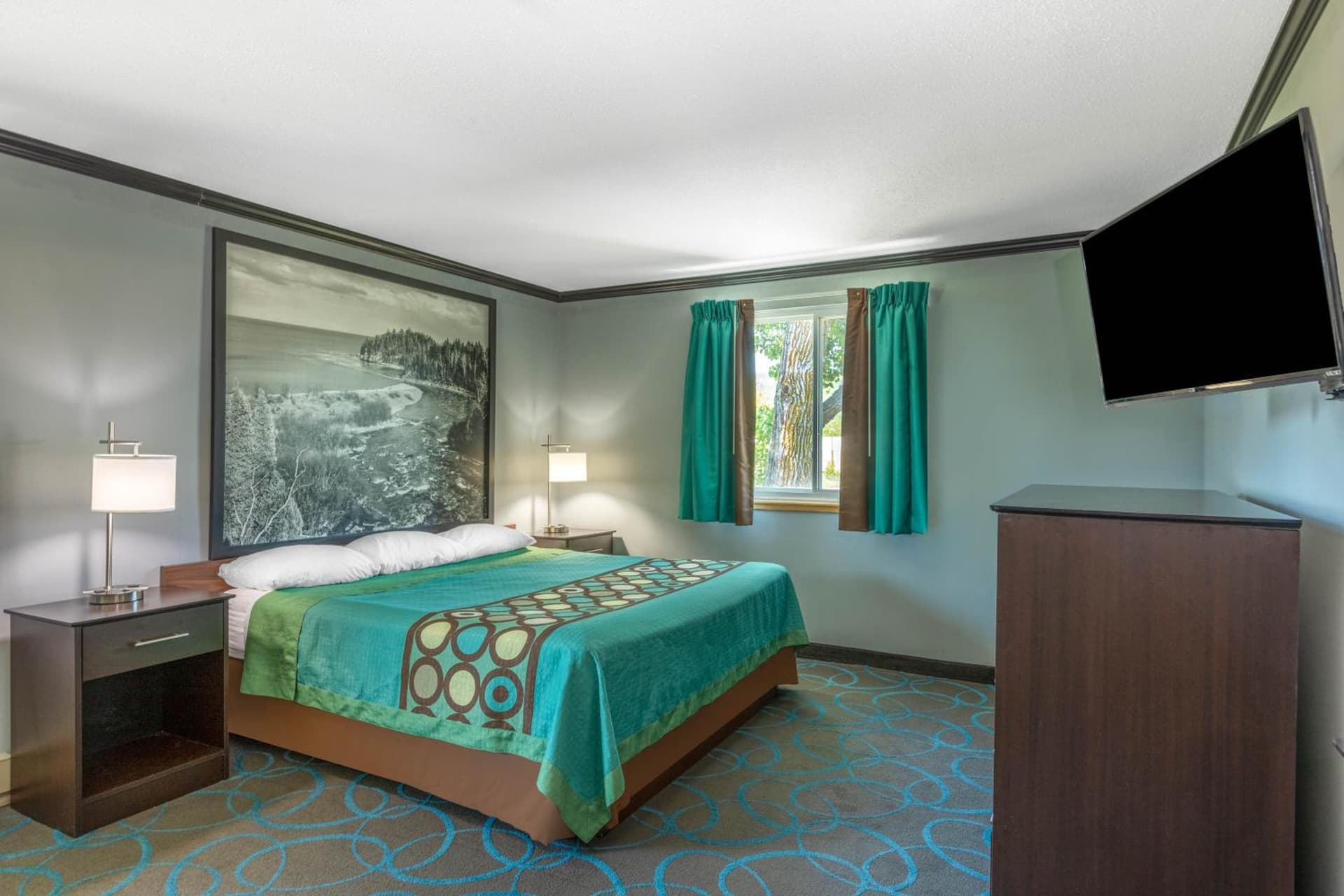 Super 8 by Wyndham Duluth gallery photo in Duluth, MN — image 20