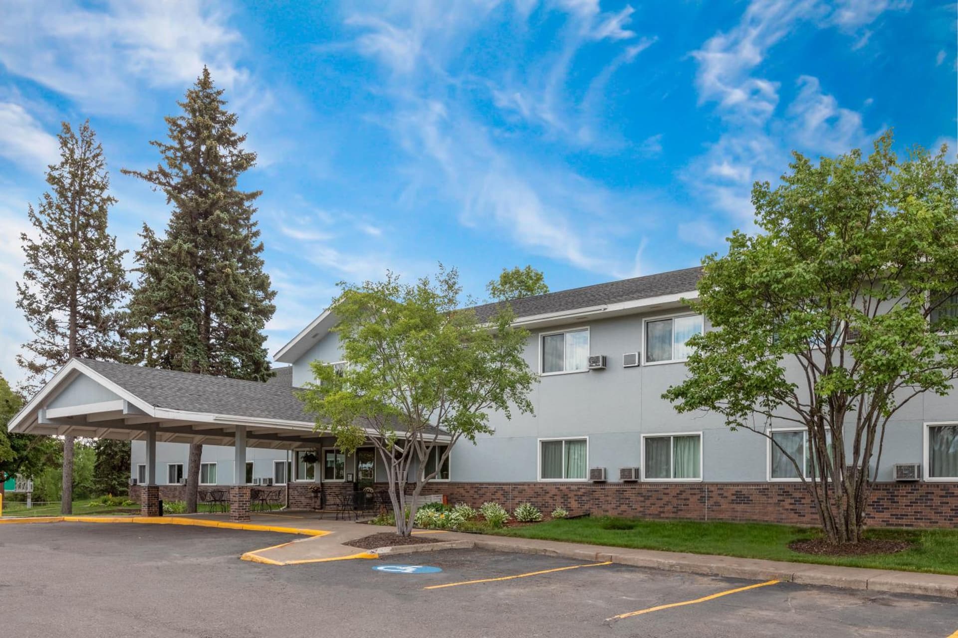 Super 8 by Wyndham Duluth gallery photo in Duluth, MN — image 6