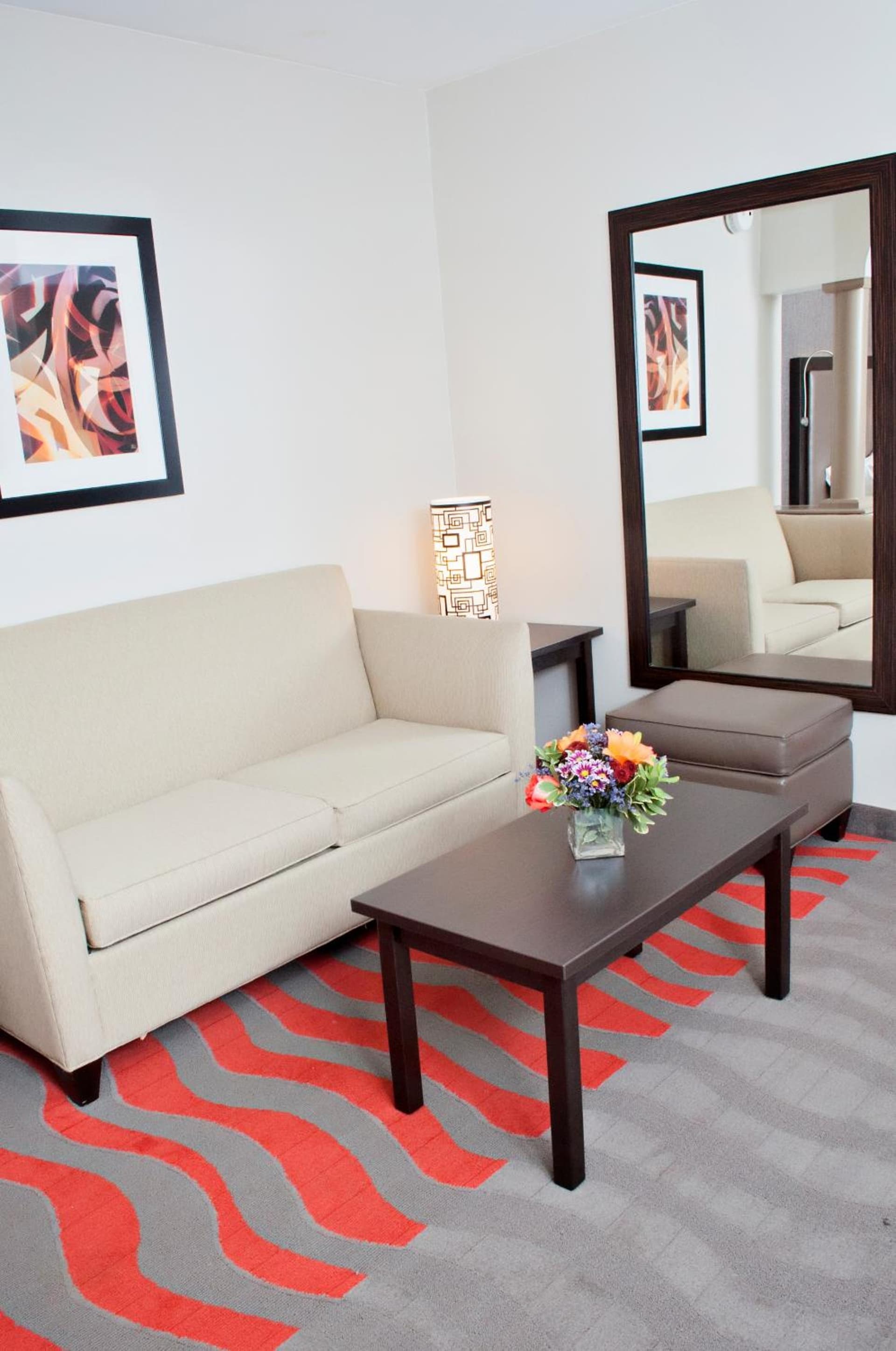Holiday Inn Express Hotel & Suites Pittsburgh-South Side by IHG gallery photo in Pittsburgh, PA — image 33