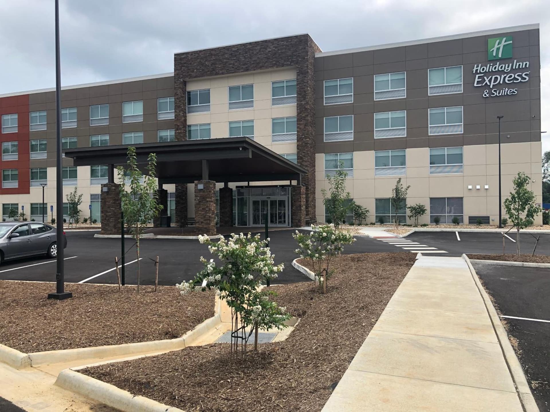 Holiday Inn Express & Suites - Roanoke – Civic Center gallery photo in Roanoke, VA — image 39