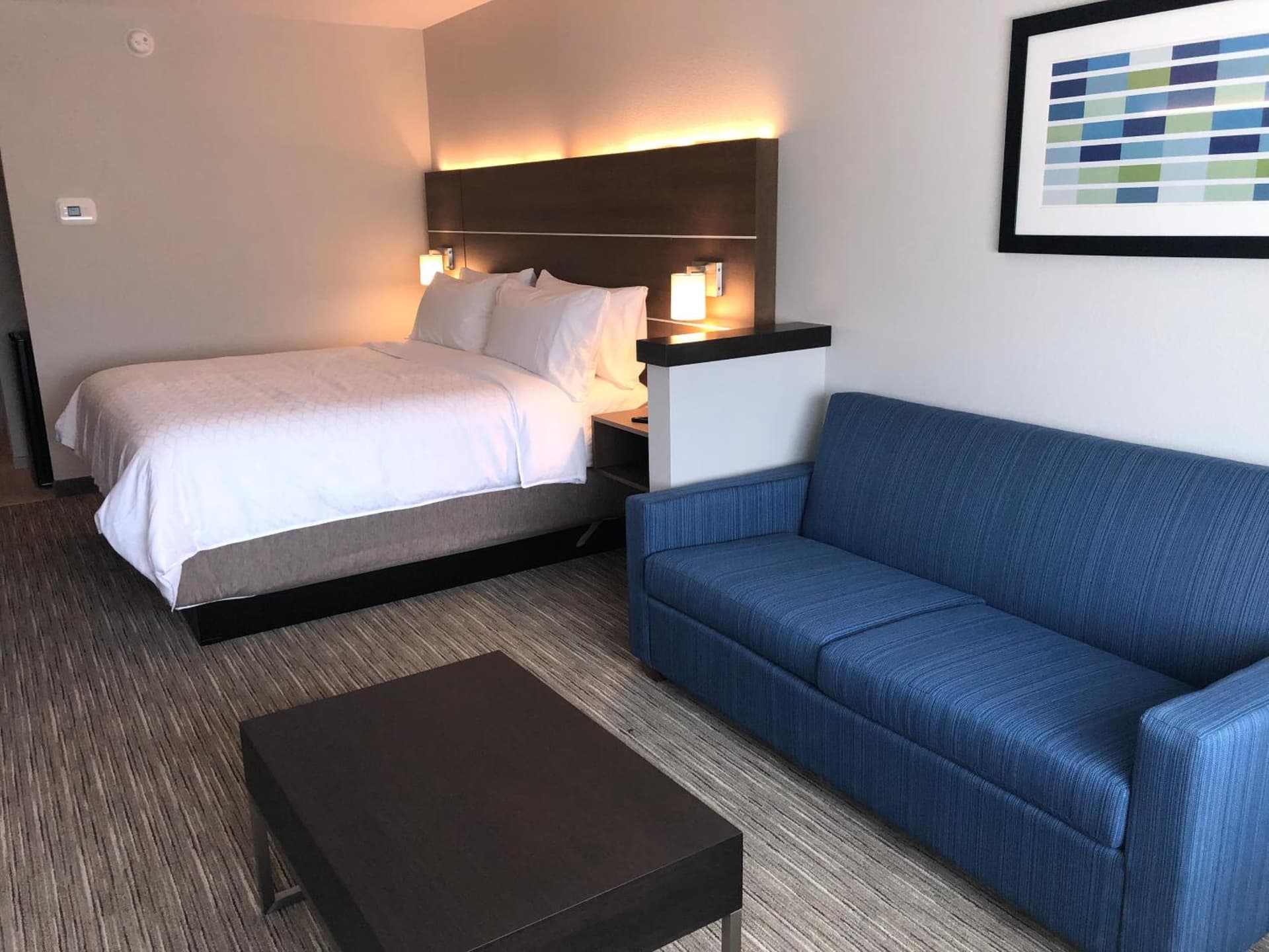 Holiday Inn Express & Suites - Roanoke – Civic Center gallery photo in Roanoke, VA — image 58