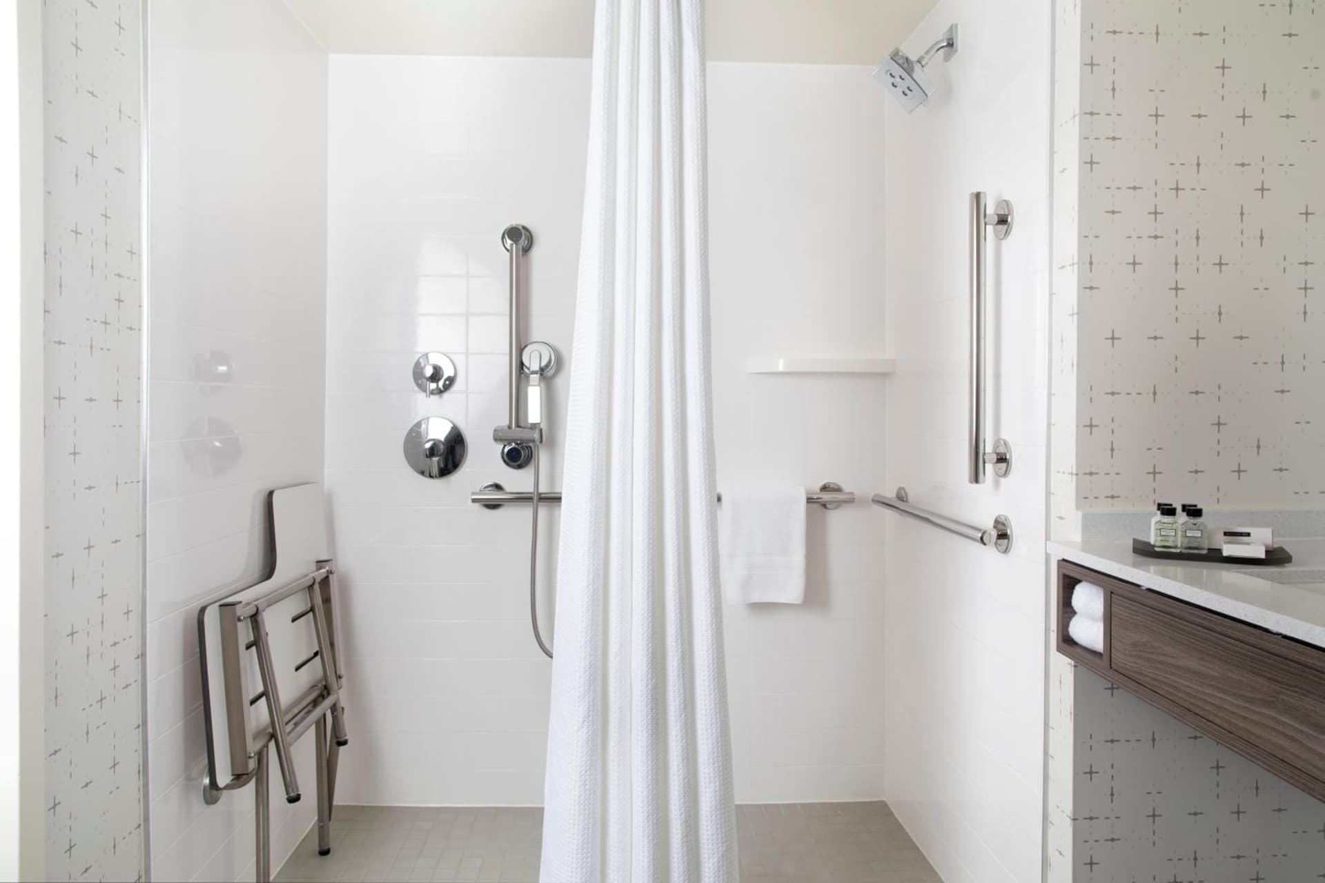 Crowne Plaza Atlanta Perimeter at Ravinia by IHG gallery photo in Atlanta, GA — image 59
