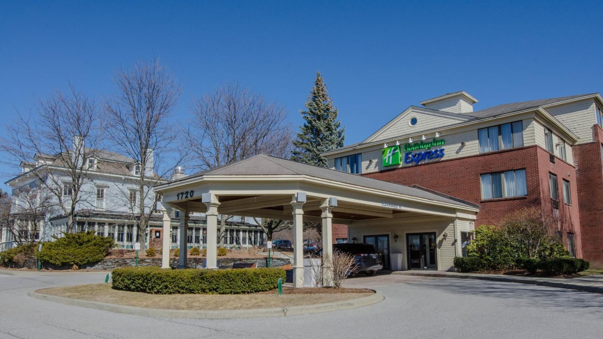 Holiday Inn Express South Burlington by IHG featured exterior or lobby in Burlington, VT — similar hotel