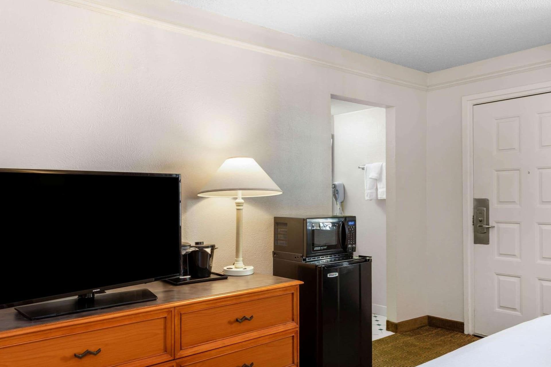 La Quinta Inn by Wyndham Tallahassee North gallery photo in Tallahassee, FL — image 68