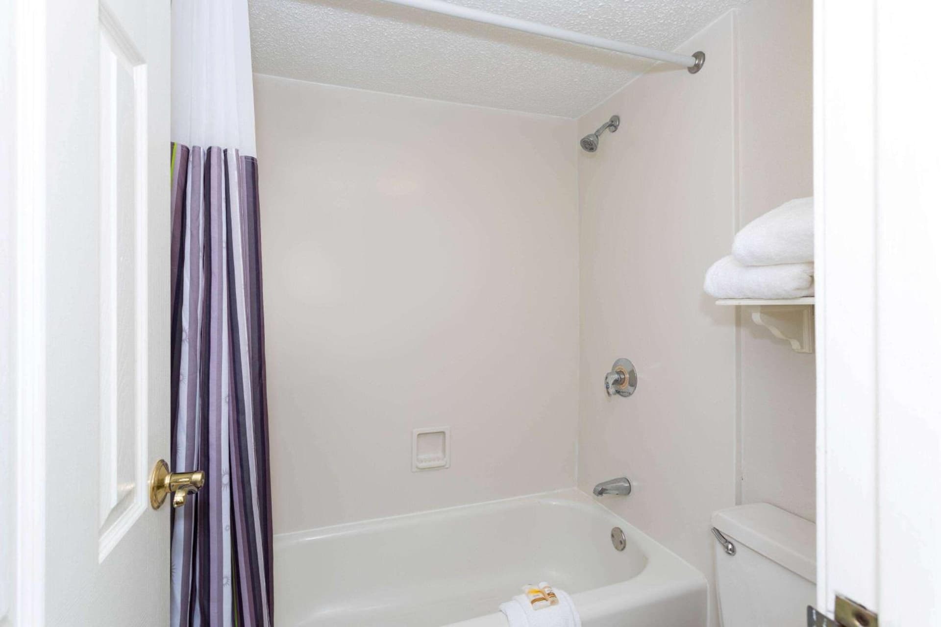 La Quinta Inn by Wyndham Tallahassee North gallery photo in Tallahassee, FL — image 48